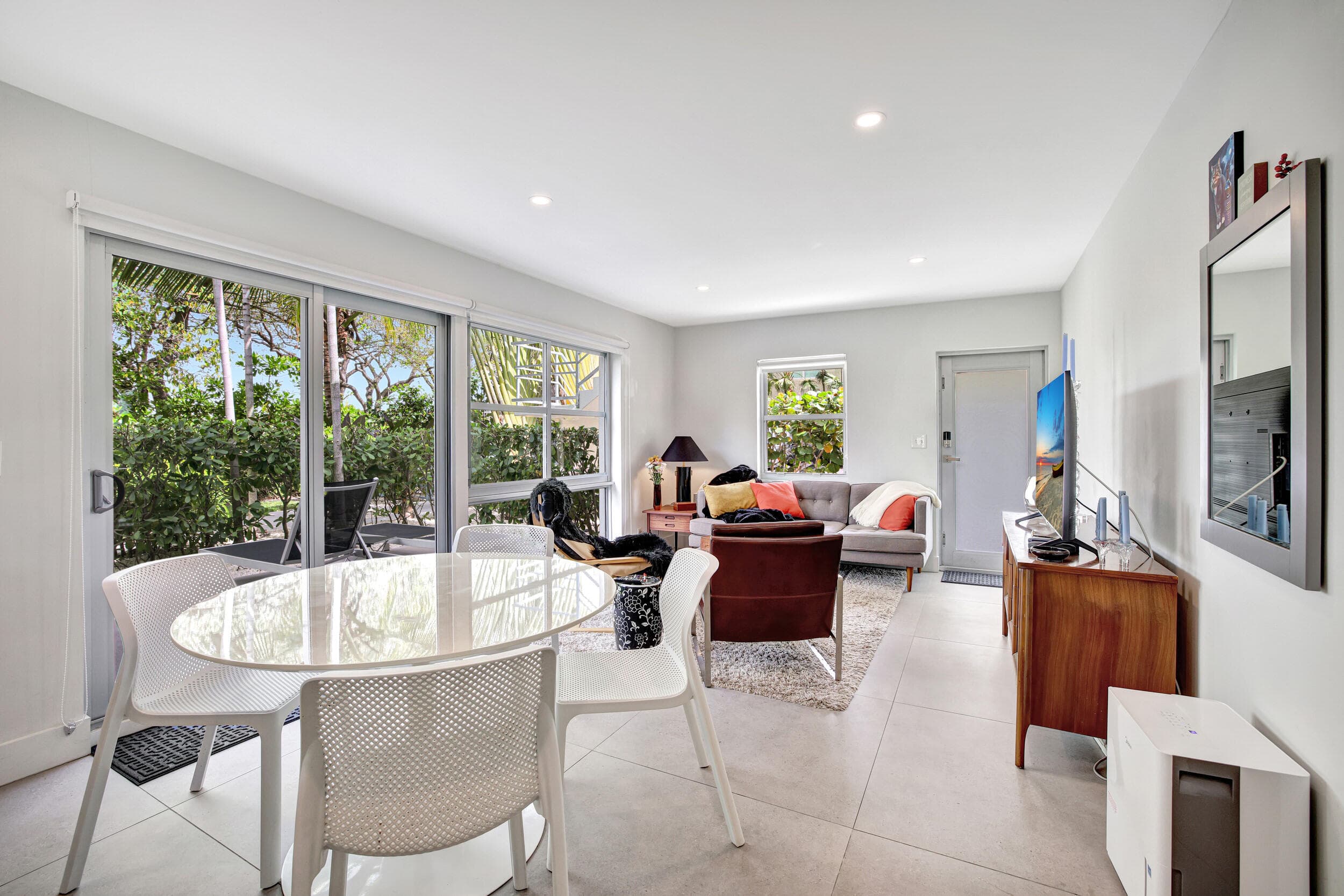 625 NE 13th Avenue, Fort Lauderdale, FL 33304 — photo 15 of 93