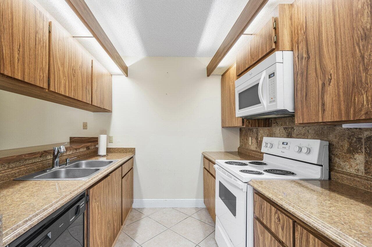 1619 16th Court 26, Jupiter, FL 33477 — photo 15 of 30