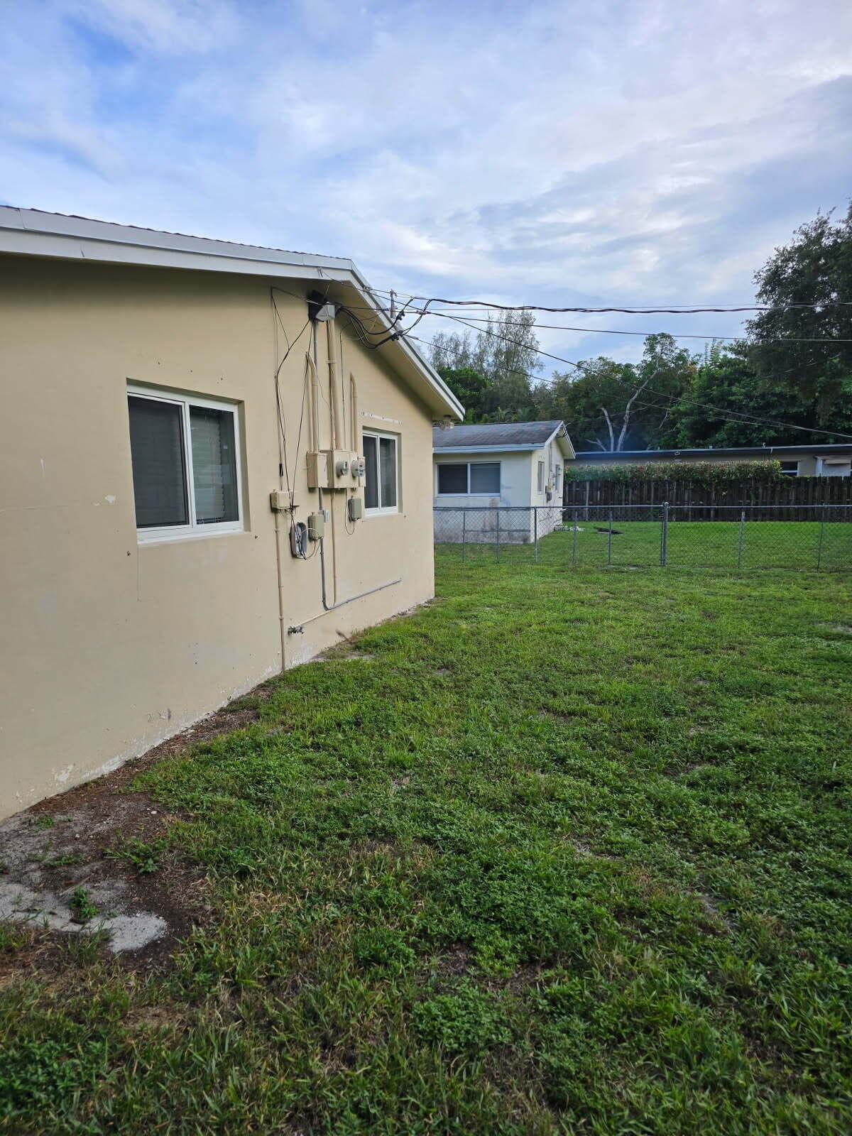 4951 SW 28th Terrace 2, Fort Lauderdale, FL 33312 — photo 11 of 16