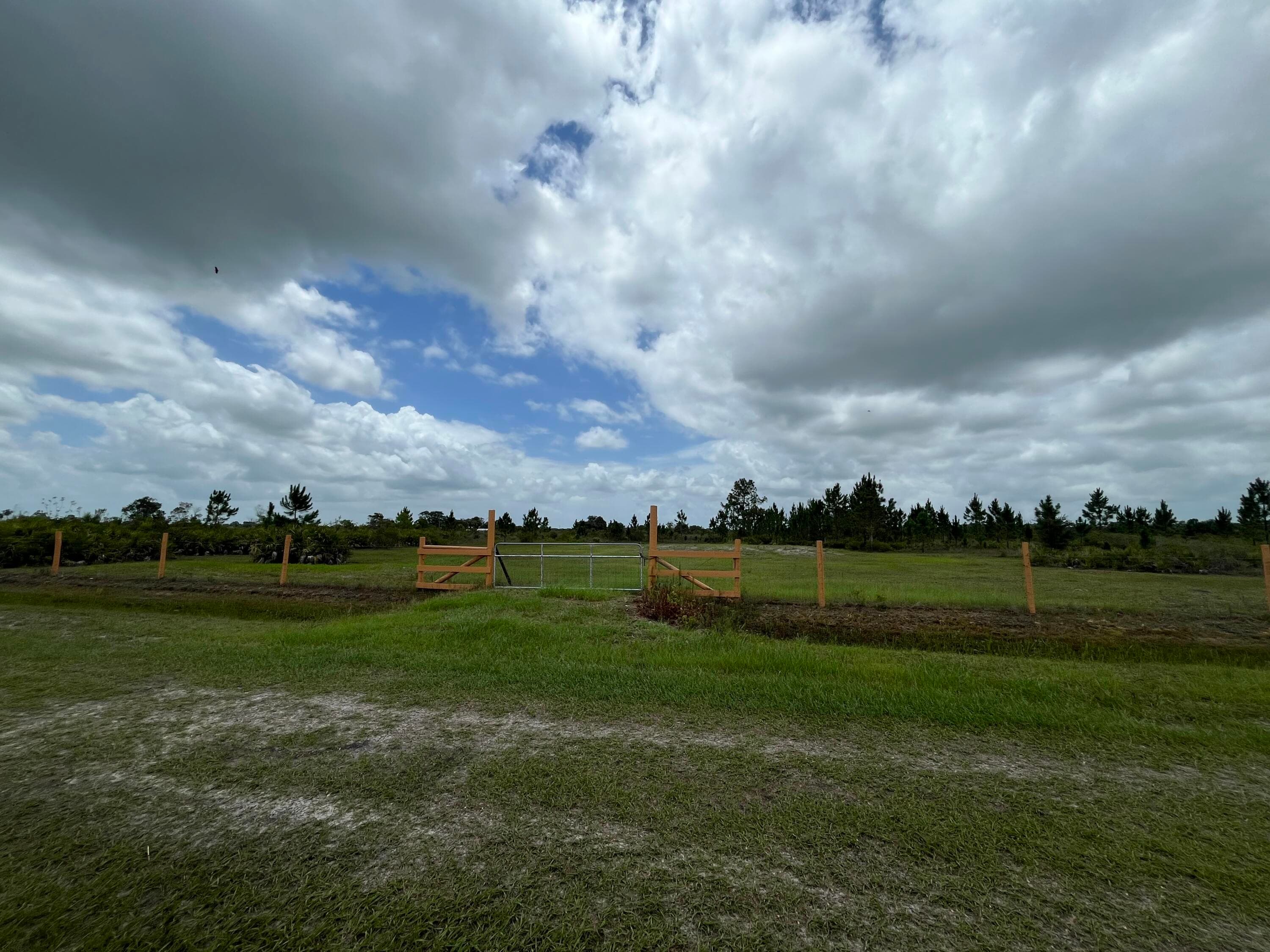 19092 NW 250th Street, Okeechobee, FL 34972 — photo