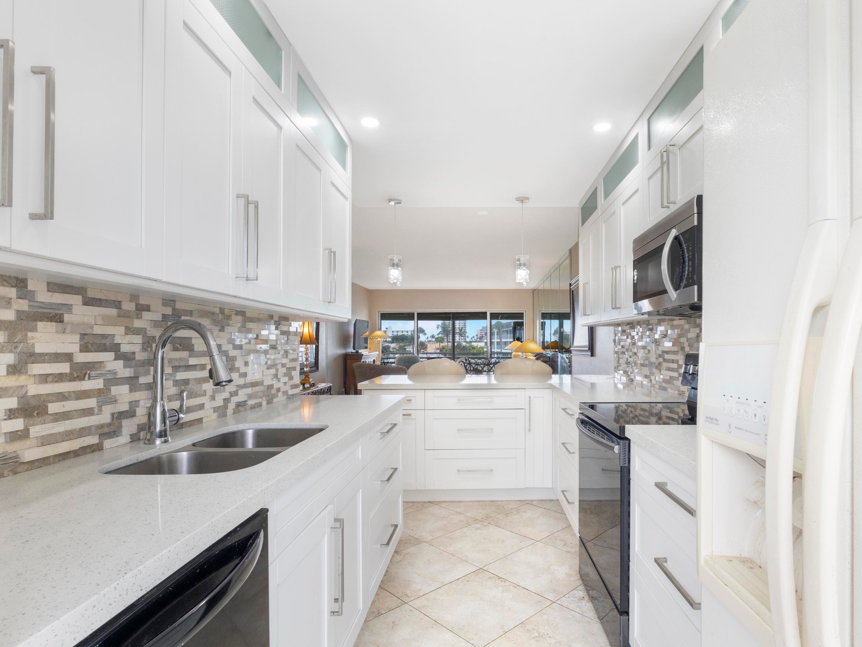 3421 Spanish Trail 329, Delray Beach, FL 33483 — photo 3 of 23