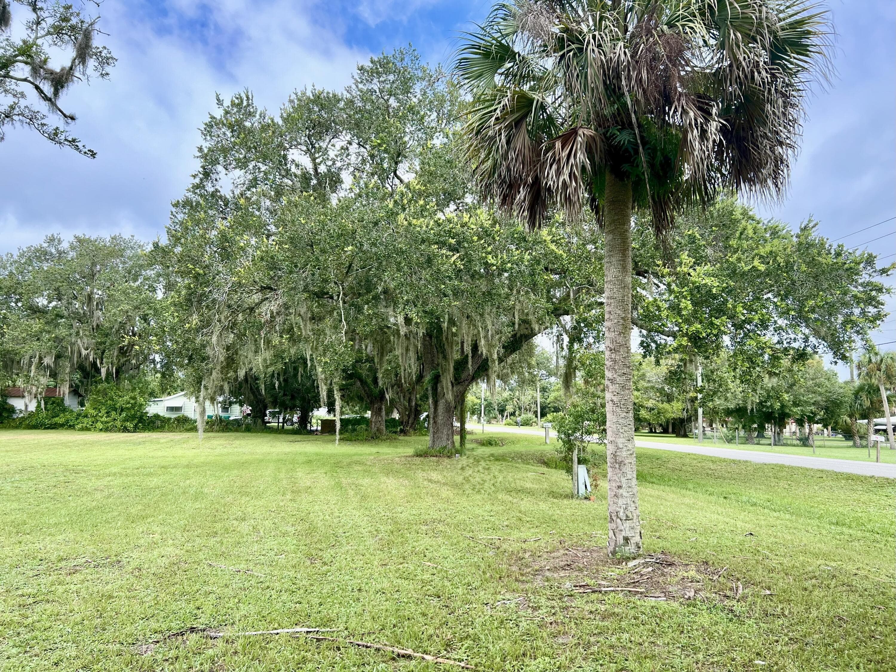 2070 SW 8th Street, Okeechobee, FL 34974 — photo 6 of 10