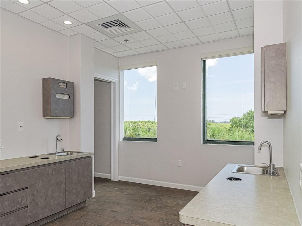 3755 7th Terrace 303 Suite A, Vero Beach, FL 32960 — photo 15 of 36