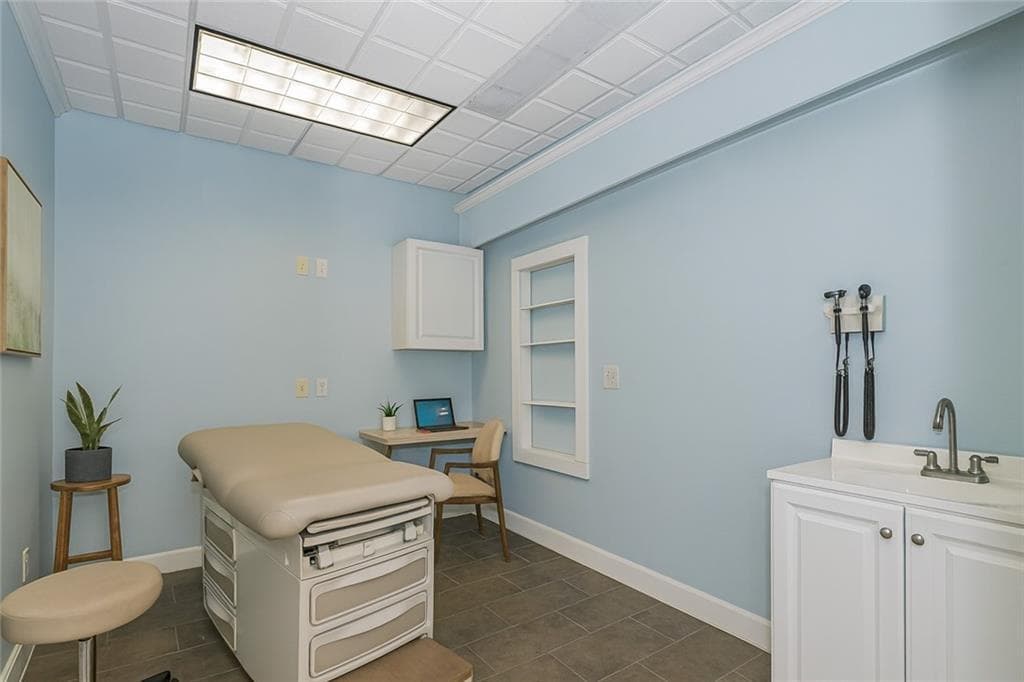 3755 7th Terrace 303 ''Suites'', Vero Beach, FL 32960 — photo 9 of 36