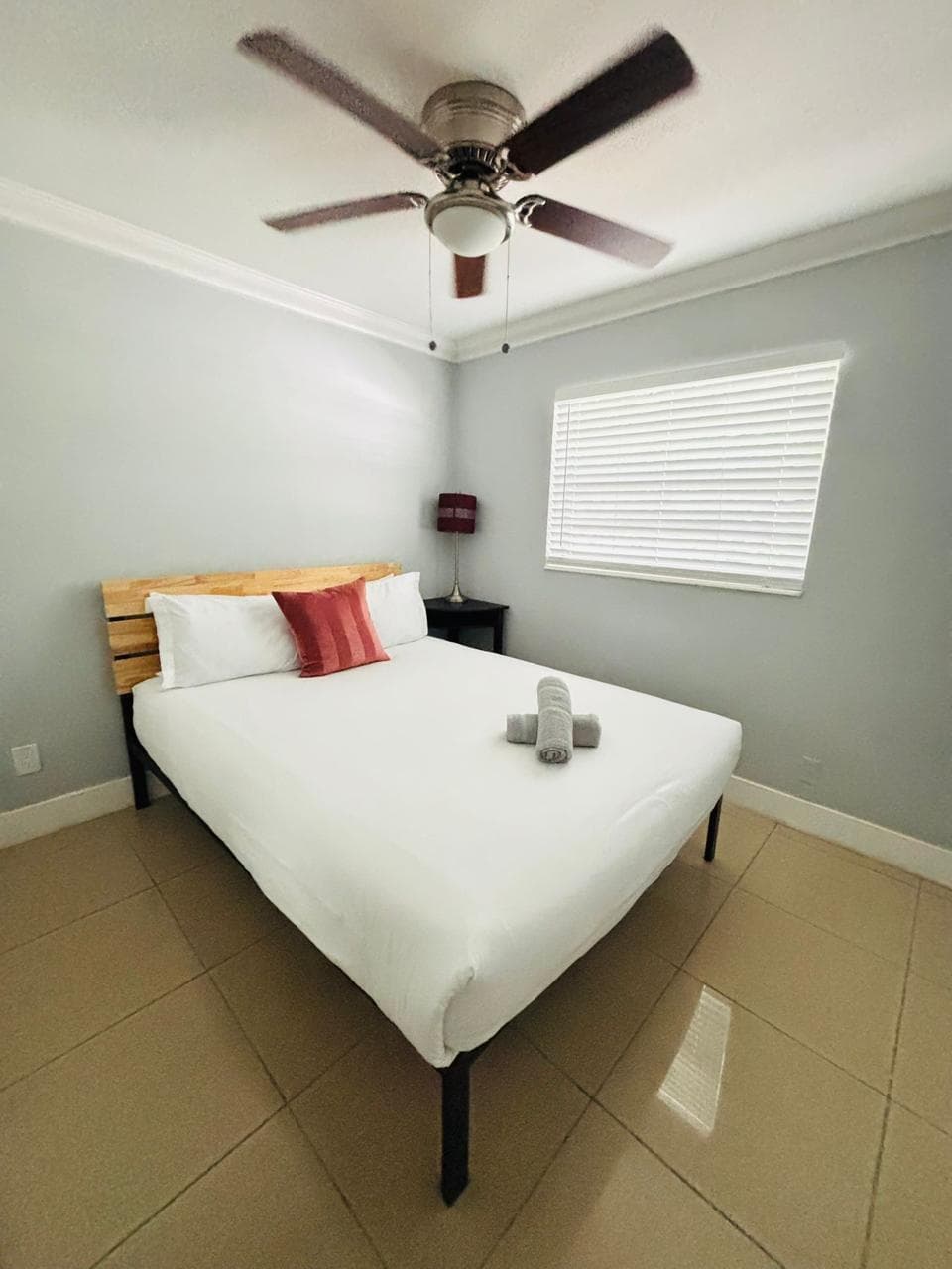 2010 NE 1st Avenue, Pompano Beach, FL 33060 — photo 12 of 34