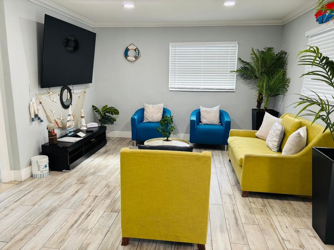 2010 NE 1st Avenue, Pompano Beach, FL 33060 — photo 23 of 34