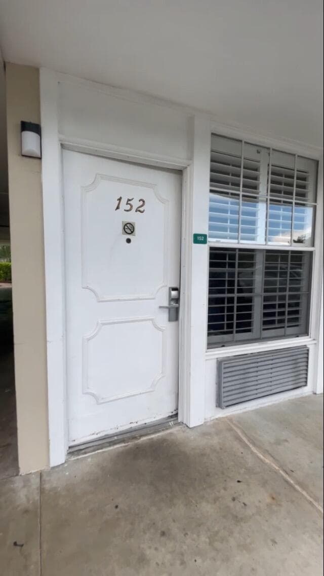 2555 9th Street N 152, Naples, FL 34103 — photo