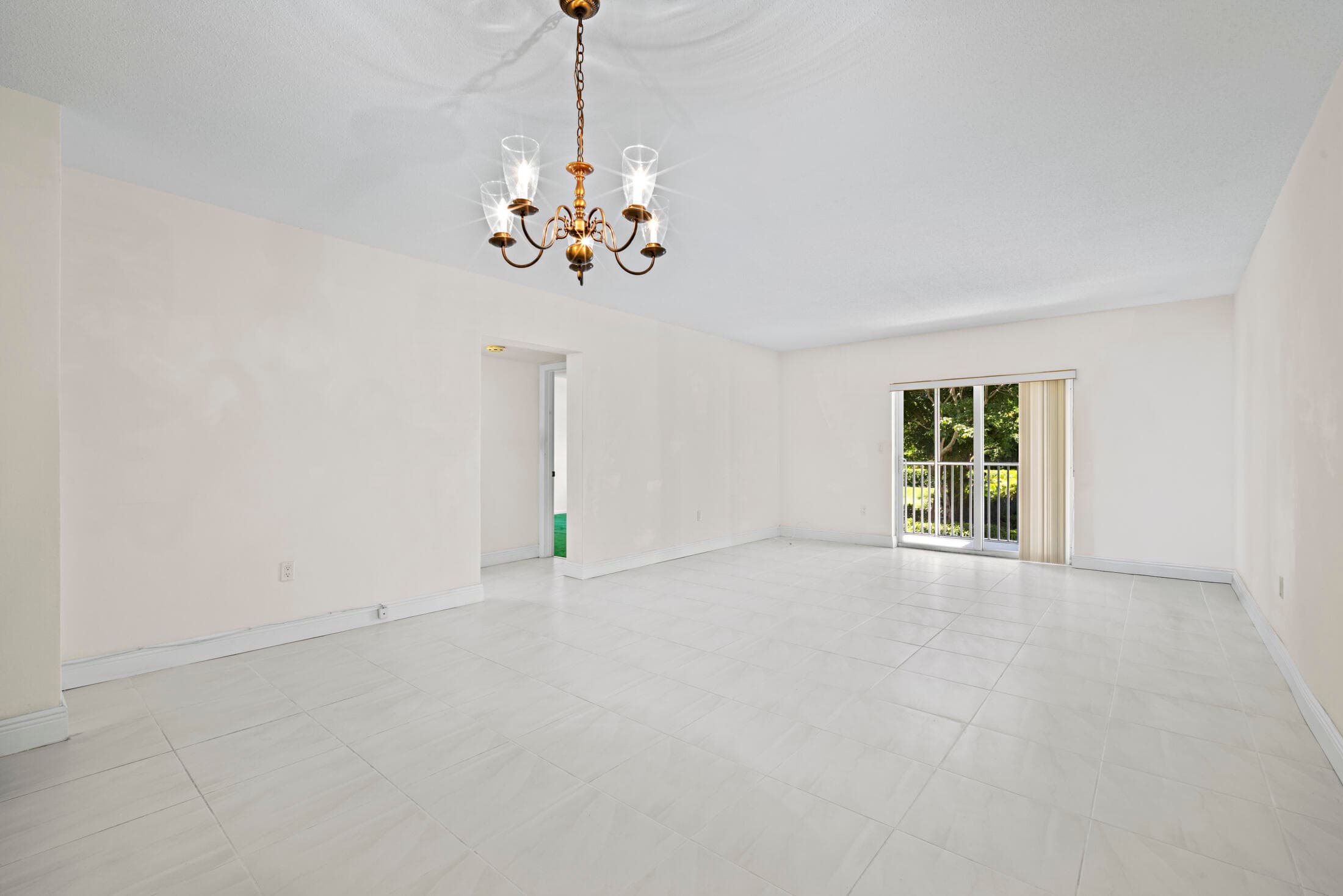 200 E Royal Palm Road 2110, Boca Raton, FL 33432 — photo 5 of 36