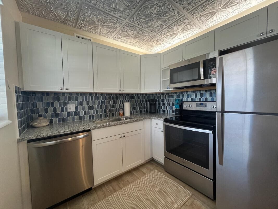 2600 SE Ocean Boulevard B7, Stuart, FL 34996 — photo 2 of 6