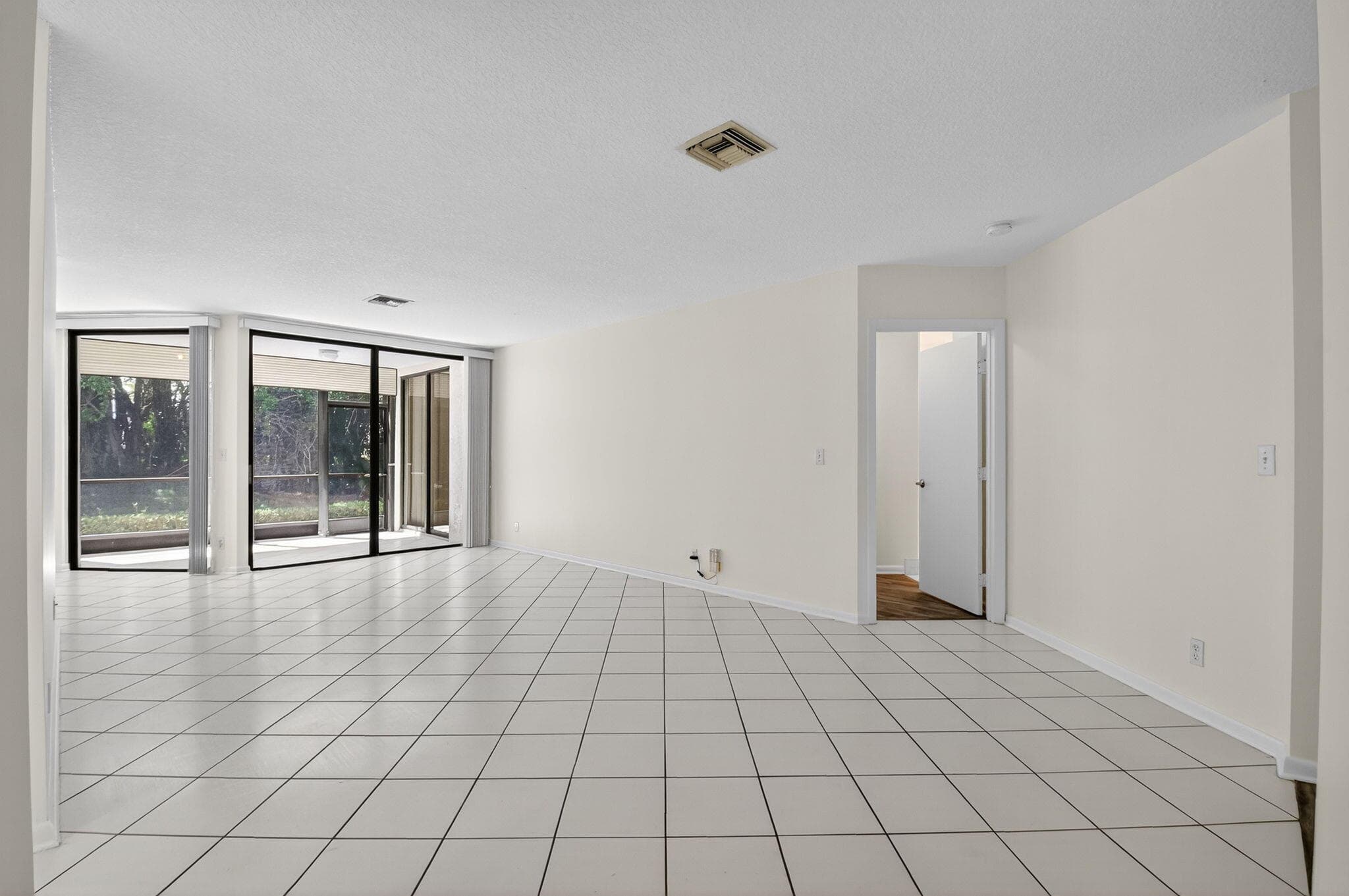 5382 Venetia Court D, Boynton Beach, FL 33437 — photo 9 of 88