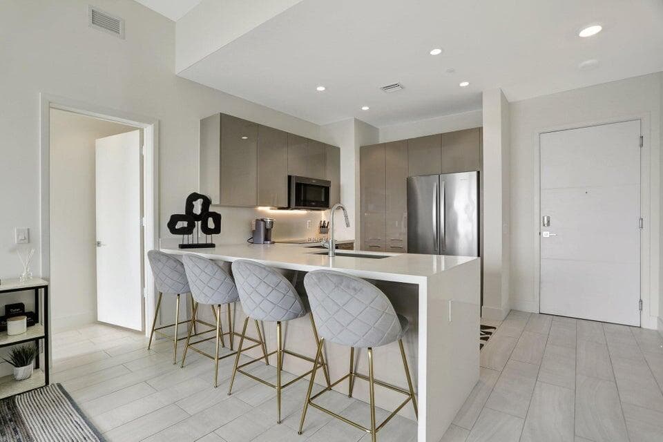 2000 Metropica Way 2607, Sunrise, FL 33323 — photo 10 of 43