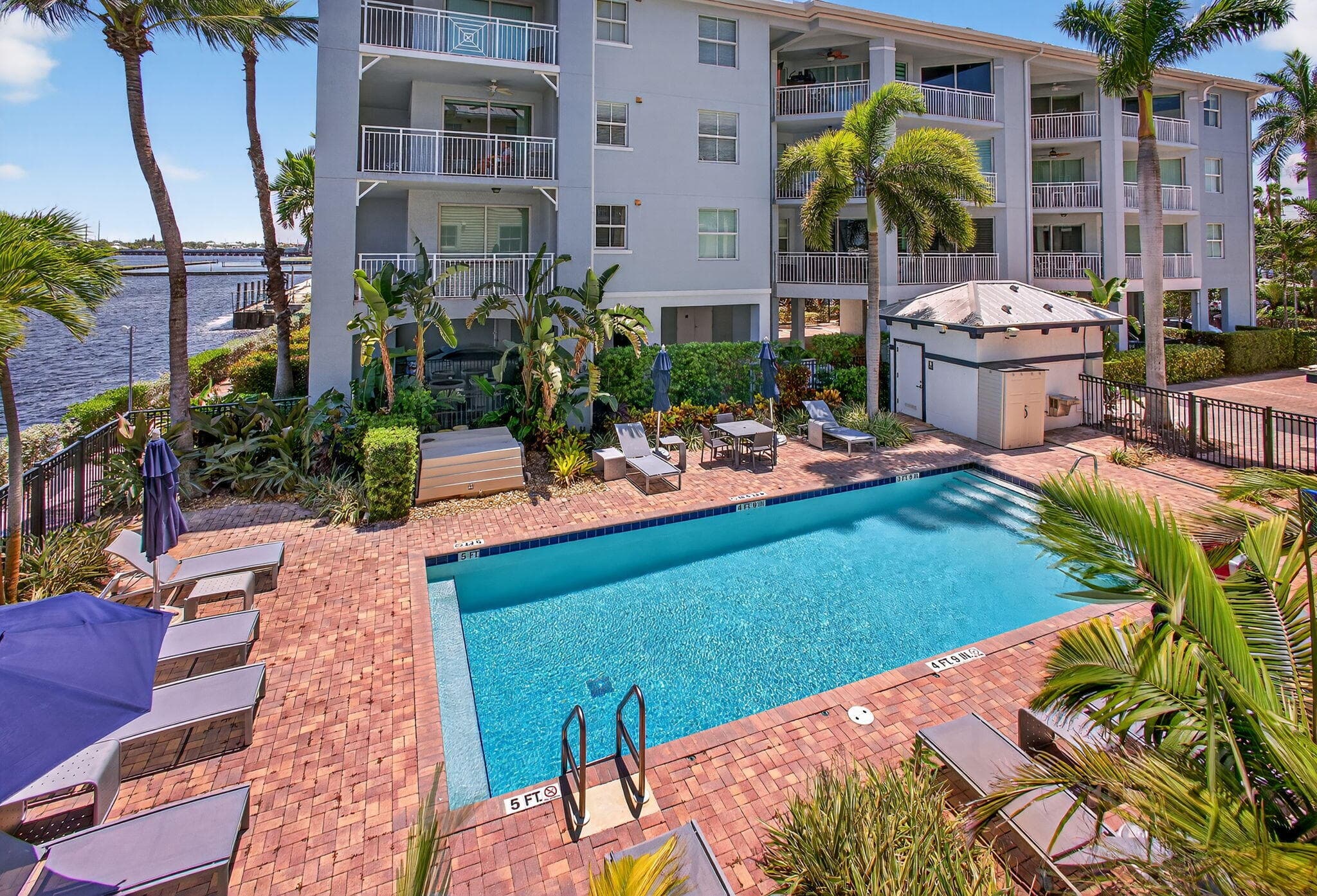 275 NW Flagler Avenue 204, Stuart, FL 34994 — photo 31 of 61
