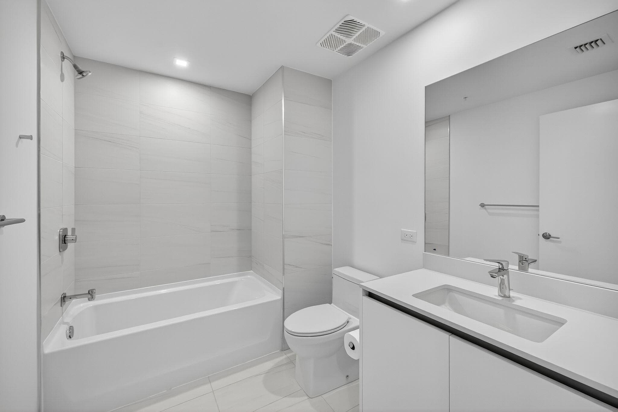 900 N Ocean Blvd 904, Pompano Beach, FL 33062 — photo 62 of 92