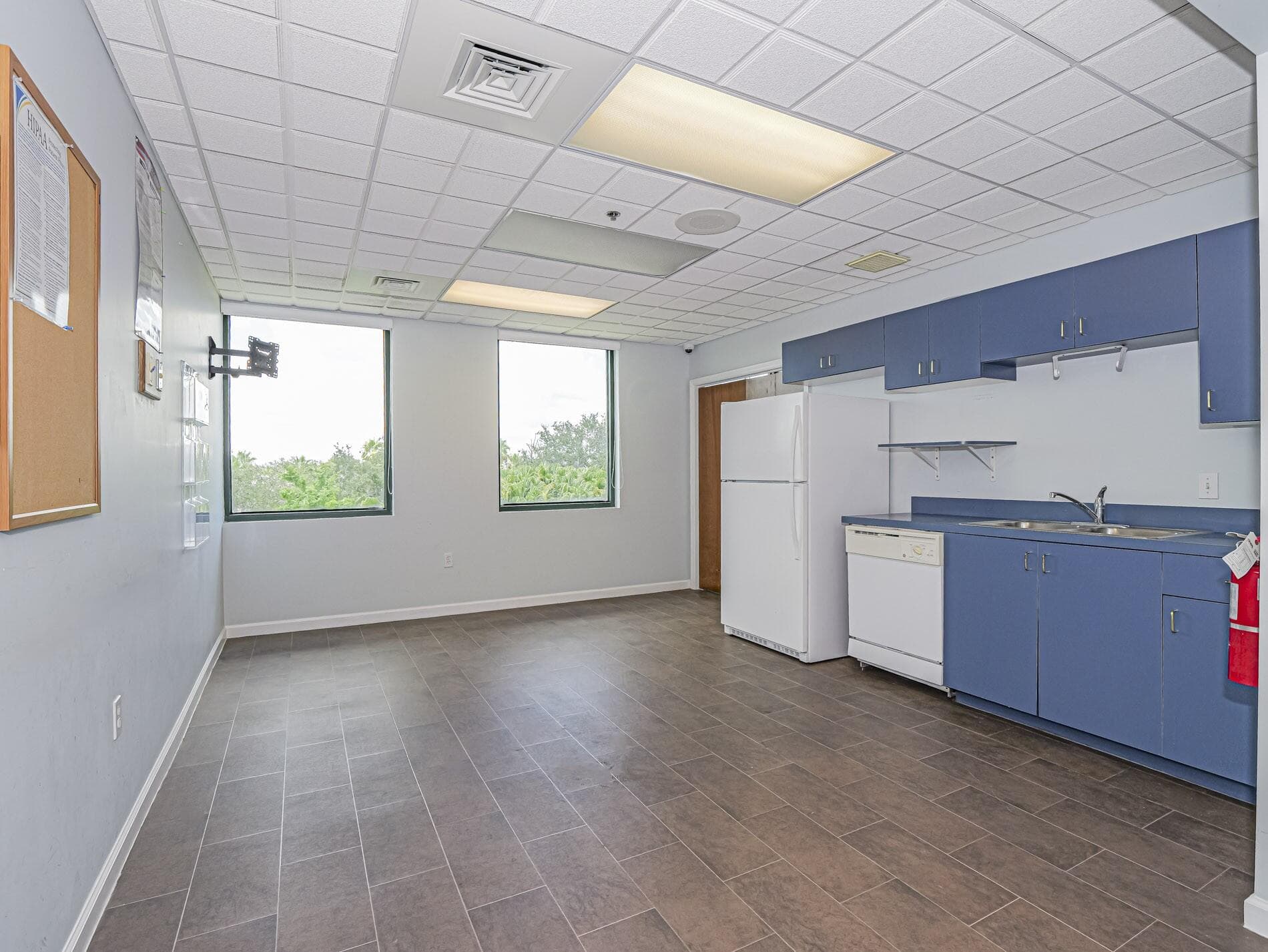 3755 37th Terrace Suite D, Vero Beach, FL 32960 — photo 11 of 14
