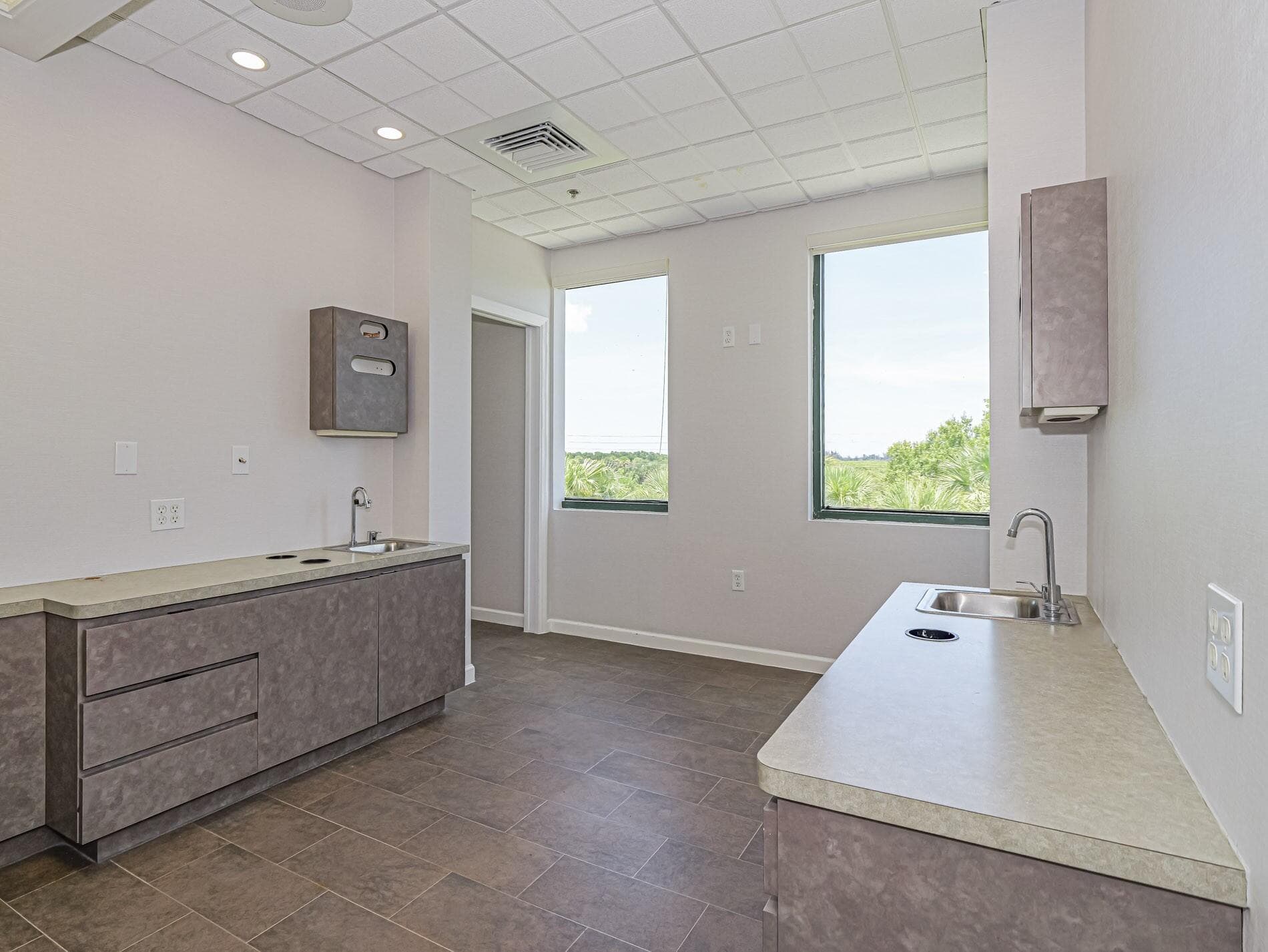 3755 37th Terrace Suite E, Vero Beach, FL 32960 — photo 12 of 13
