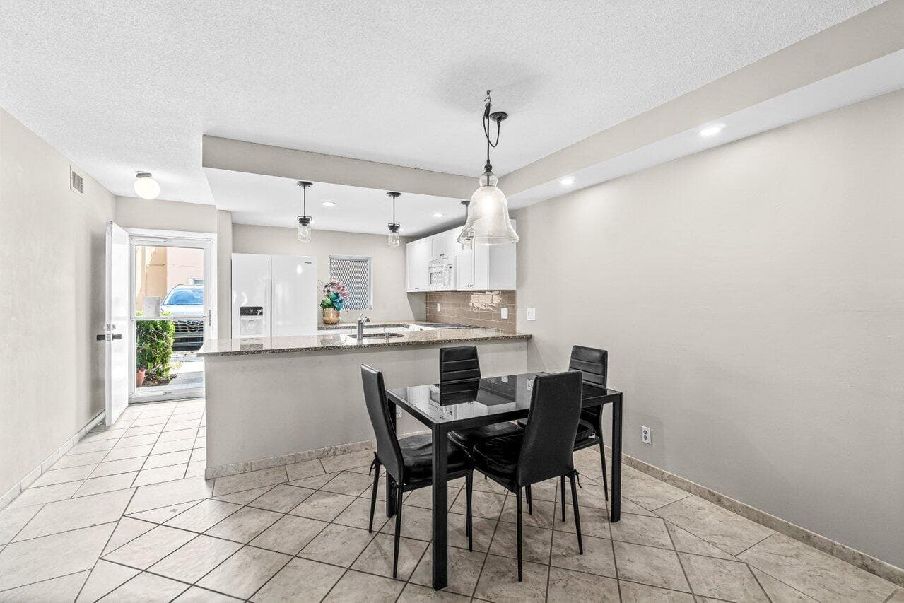 2191 NE 1st Court Apt 106, Boynton Beach, FL 33435 — photo 6 of 24