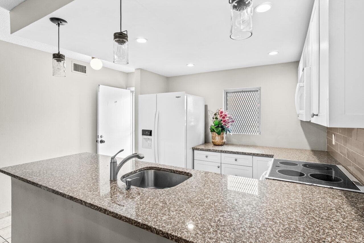 2191 NE 1st Court Apt 106, Boynton Beach, FL 33435 — photo 5 of 24