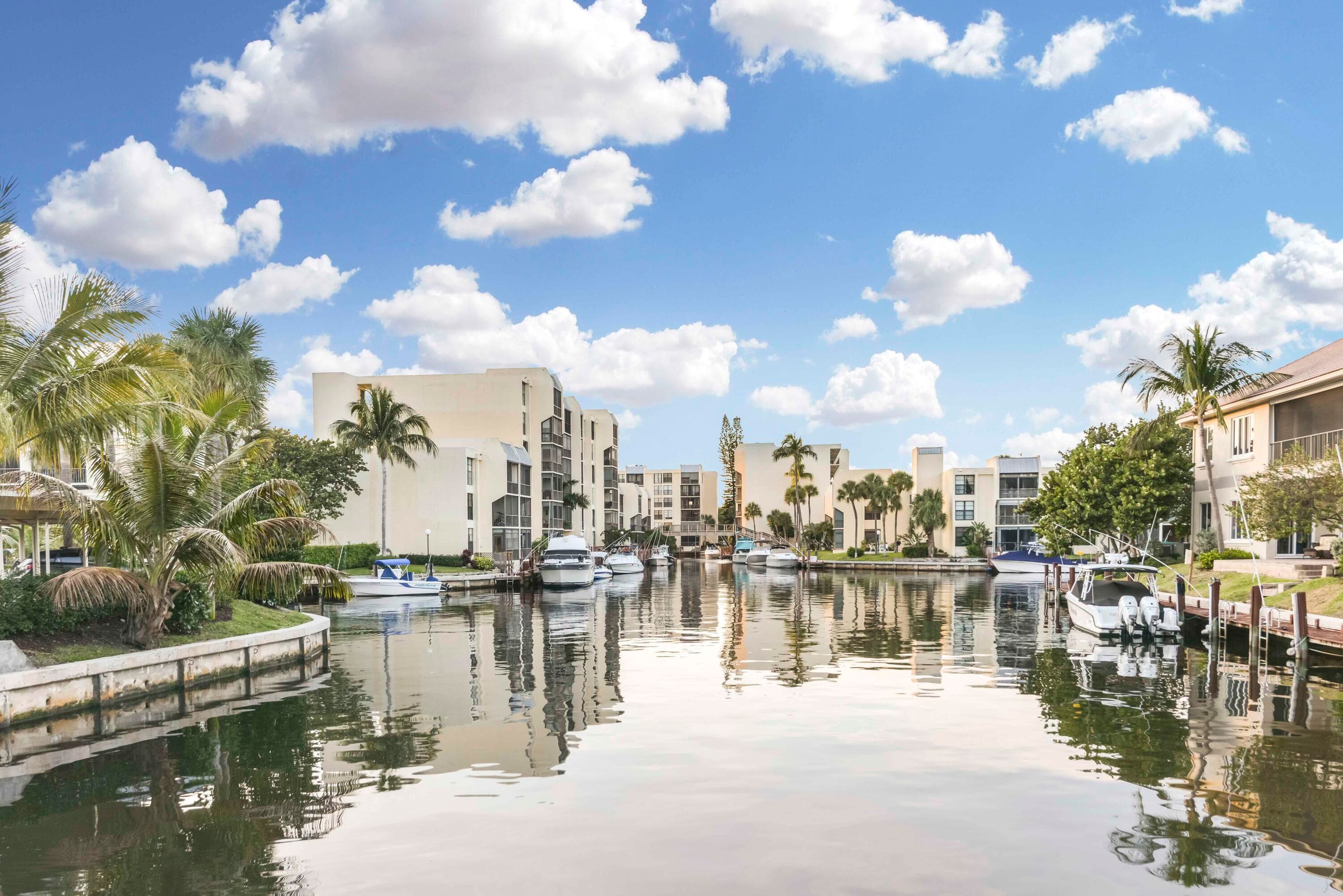17 Royal Palm Way 105, Boca Raton, FL 33432 — photo 4 of 47