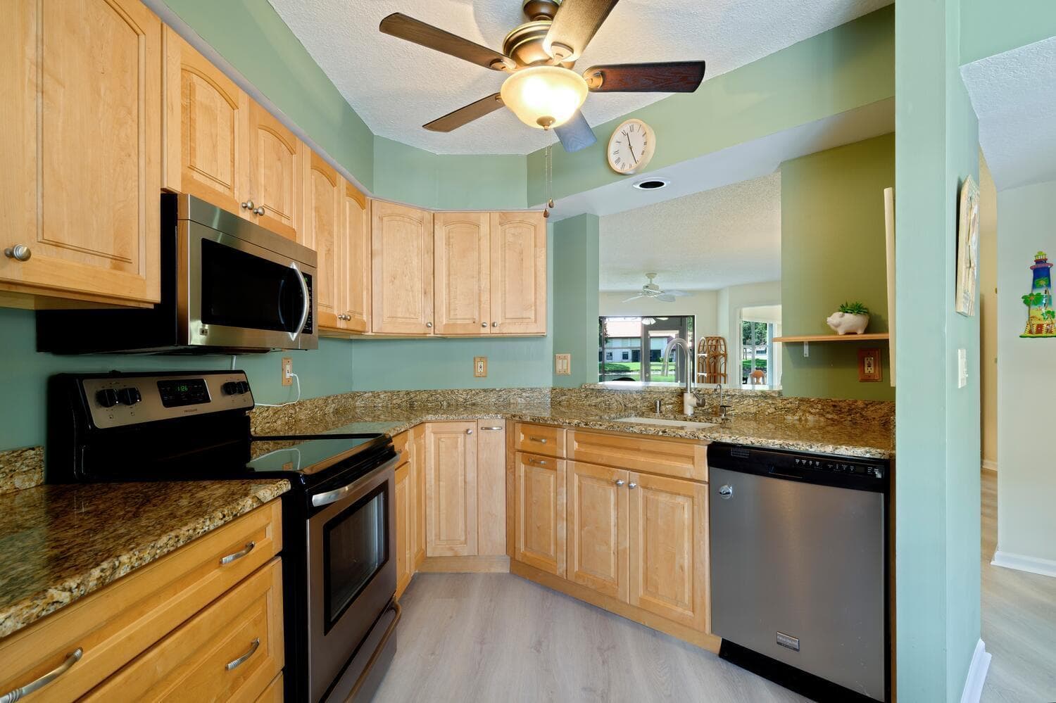 6030 SE Martinique Drive 102, Stuart, FL 34997 — photo 10 of 31