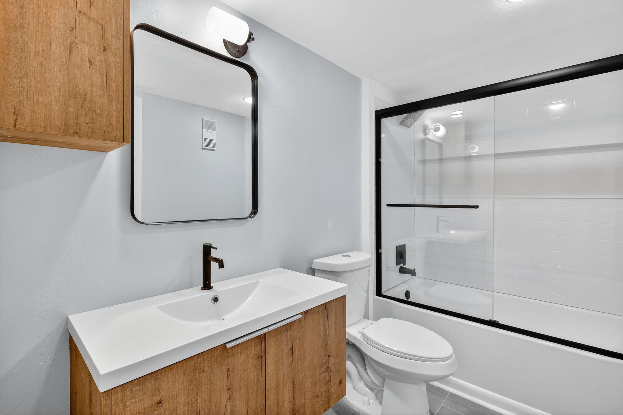 3710 Whitehall Drive 404, West Palm Beach, FL 33401 — photo 13 of 31