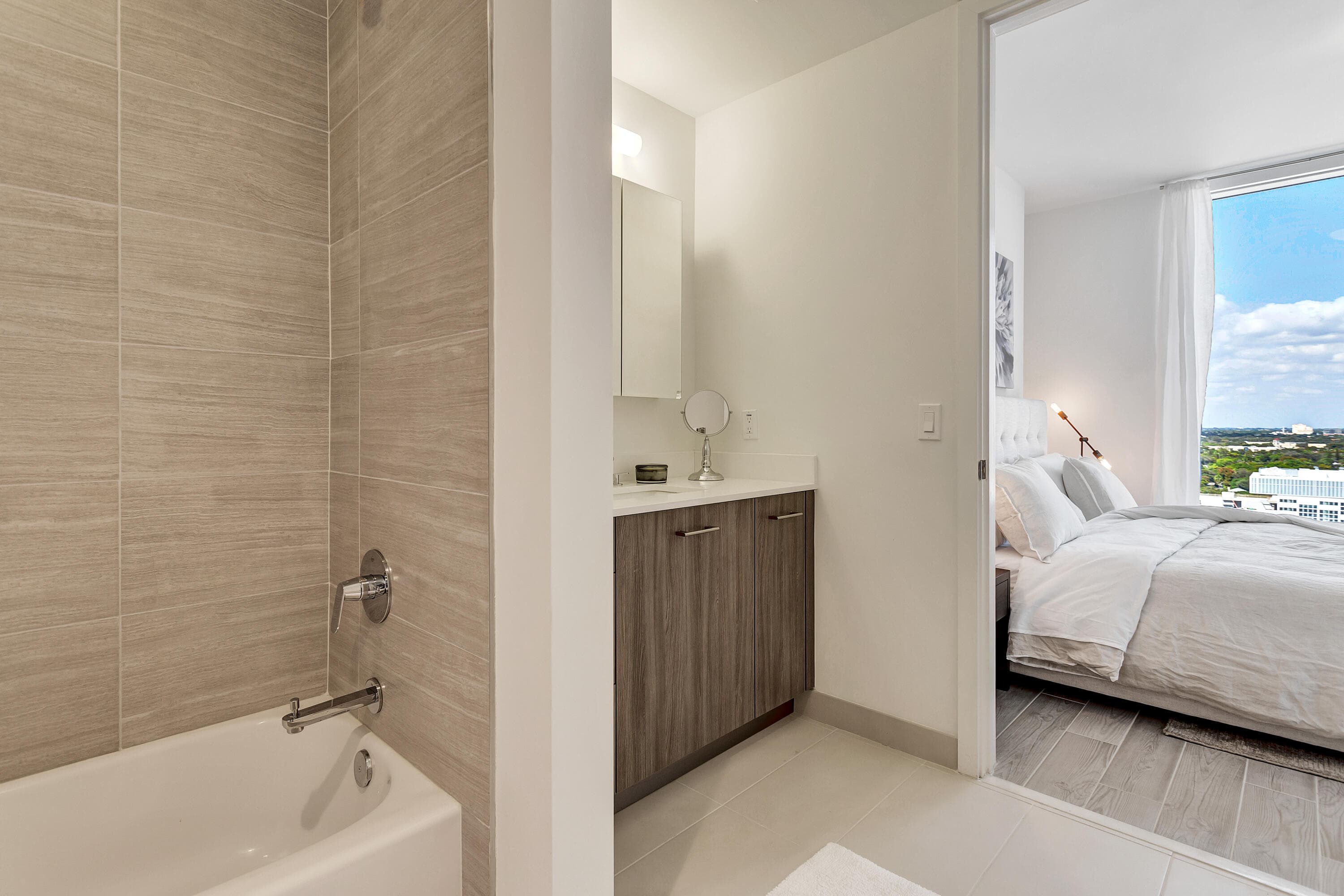 3635 NE 1st Avenue 801, Miami, FL 33137 — photo 13 of 27