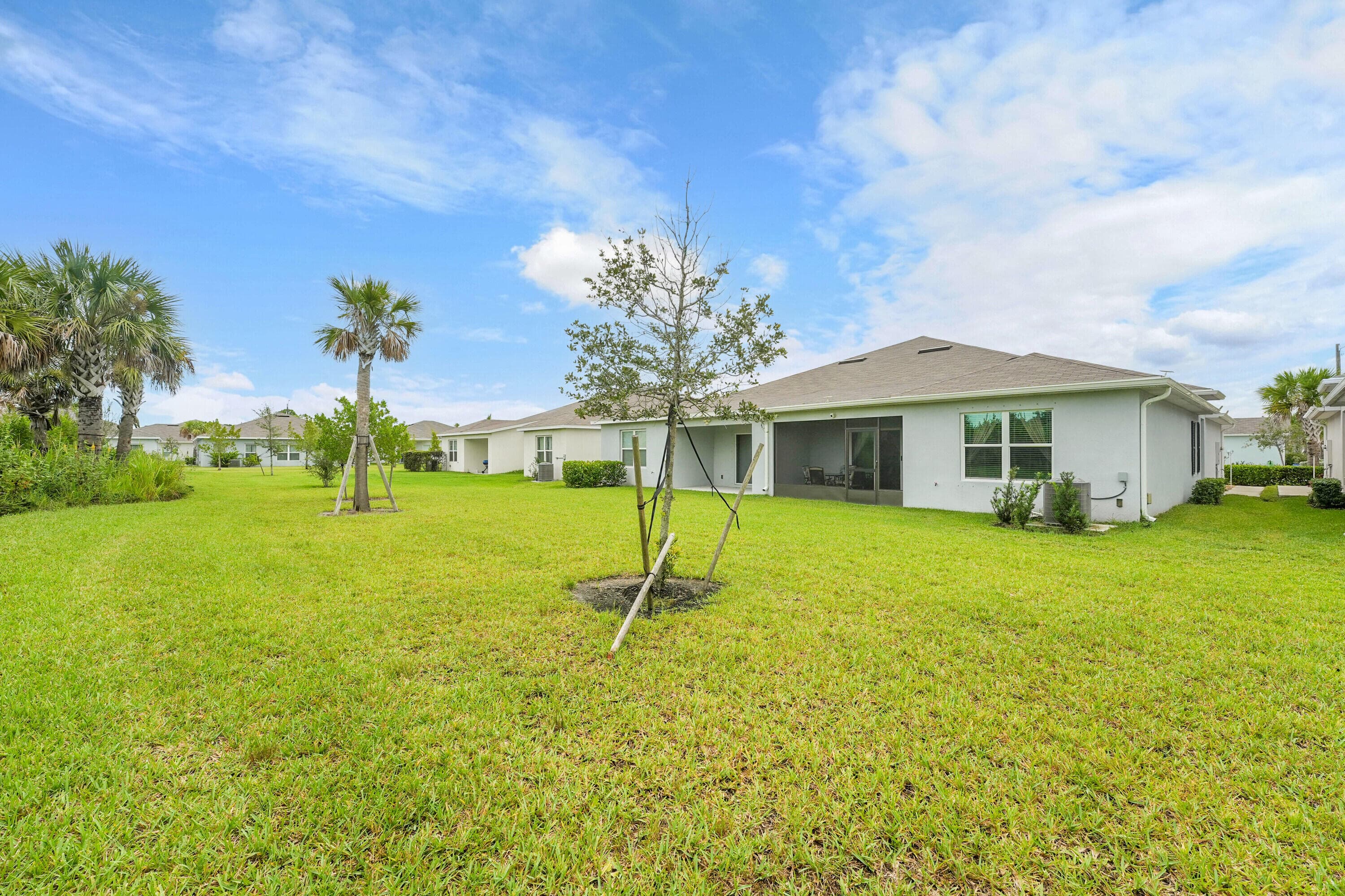 333 Raspberry Road, Fort Pierce, FL 34981 — photo 3 of 17