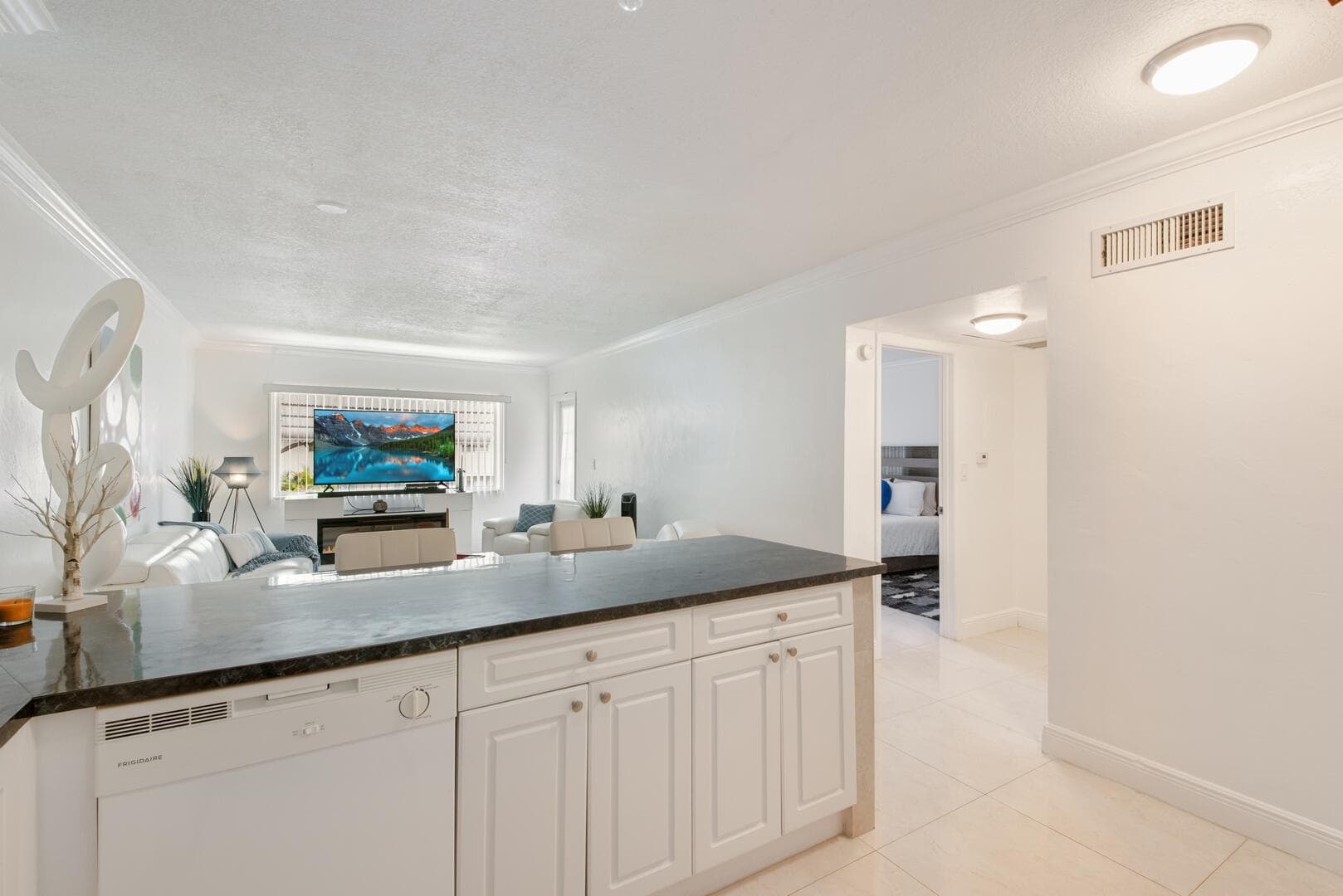 2581 N Garden Drive 206, Lake Worth, FL 33461 — photo 10 of 42