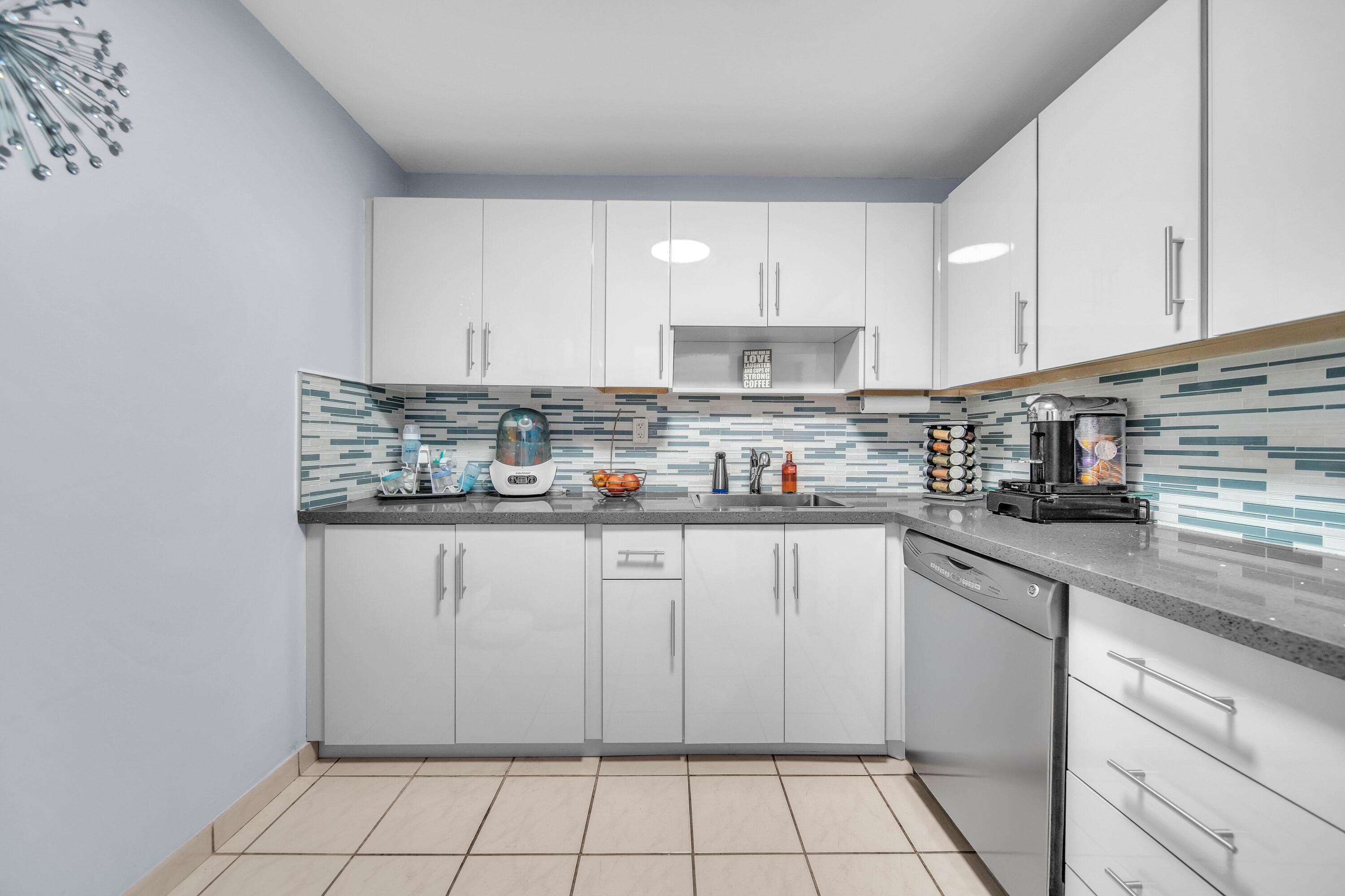 6900 Bay Drive 11i, Miami Beach, FL 33141 — photo 22 of 35