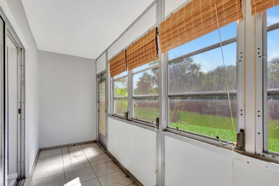 27 Camden B, West Palm Beach, FL 33417 — photo 17 of 34