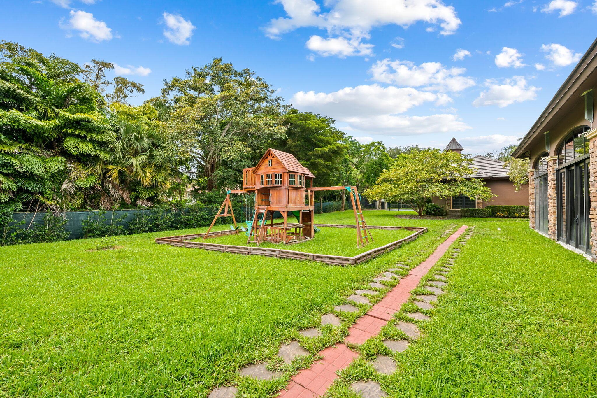 6300 Riverside Drive, Parkland, FL 33067 — photo 12 of 105