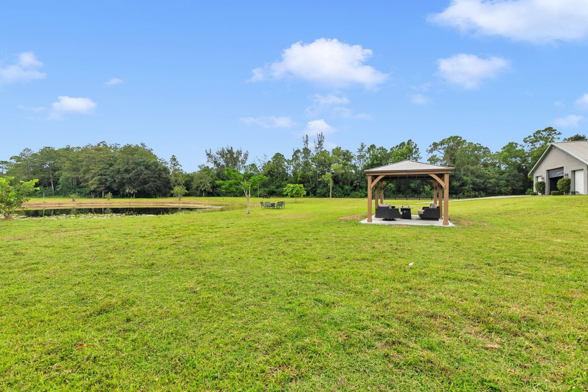 2770 E Road, Loxahatchee Groves, FL 33470 — photo 43 of 51