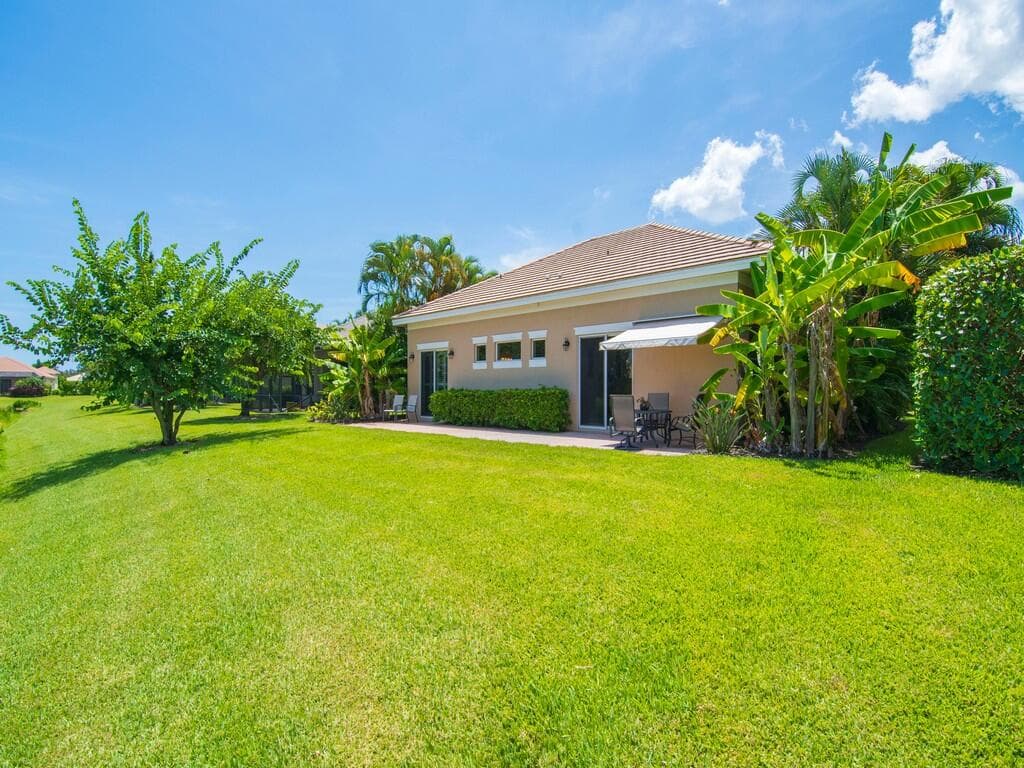 1208 Riverwind Circle, Vero Beach, FL 32967 — photo 31 of 47