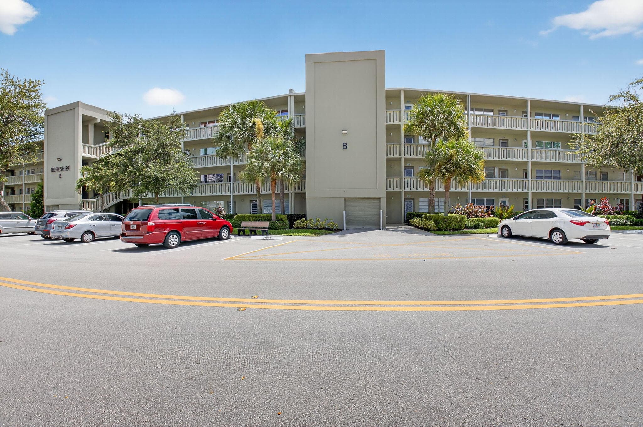 1037 Berkshire B, Deerfield Beach, FL 33442 — photo 18 of 67
