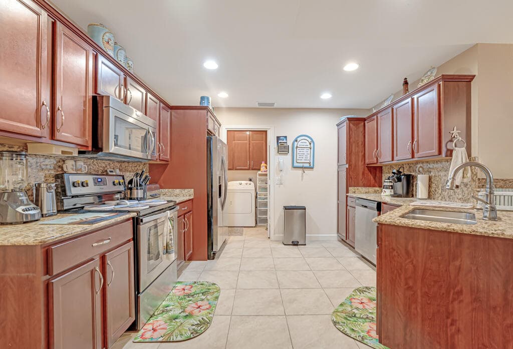 32 Oro Grande Way, Port St. Lucie, FL 34952 — photo 17 of 51