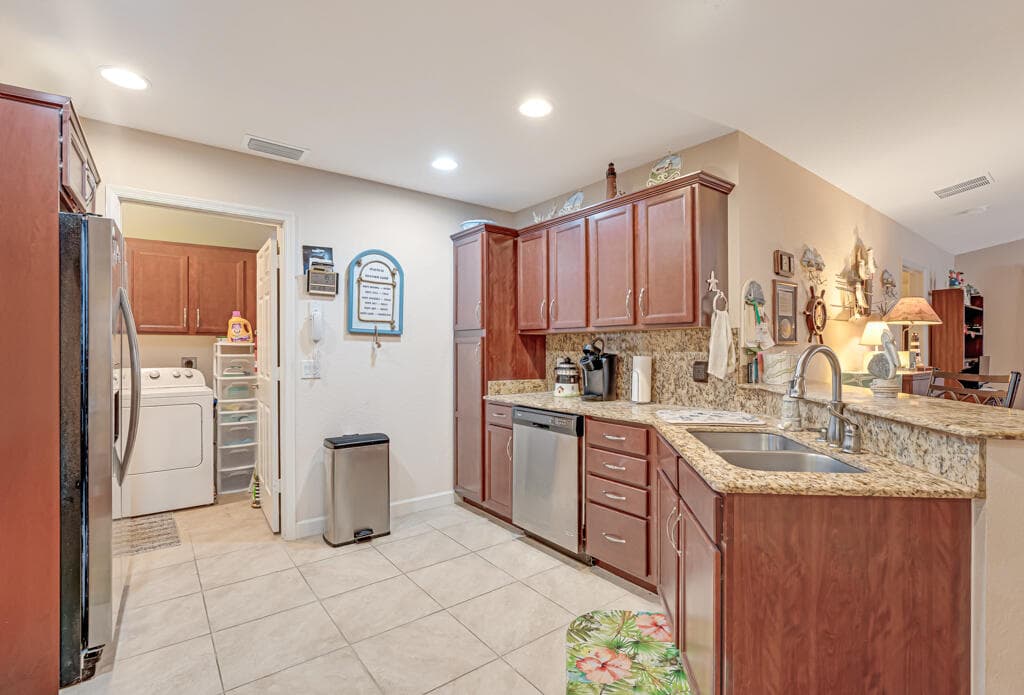 32 Oro Grande Way, Port St. Lucie, FL 34952 — photo 19 of 51