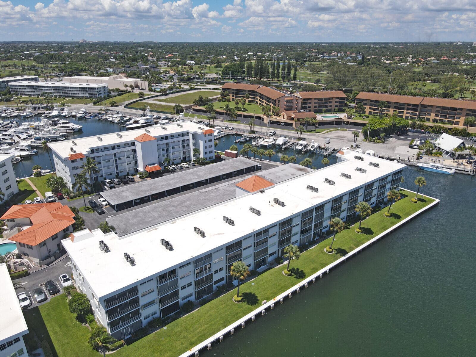 20 Yacht Club Drive 403, North Palm Beach, FL 33408 — photo 8 of 28