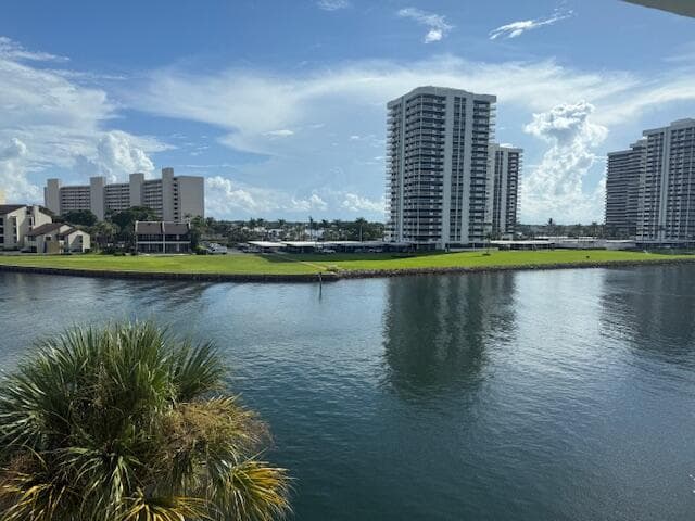 20 Yacht Club Drive 403, North Palm Beach, FL 33408 — photo 22 of 28
