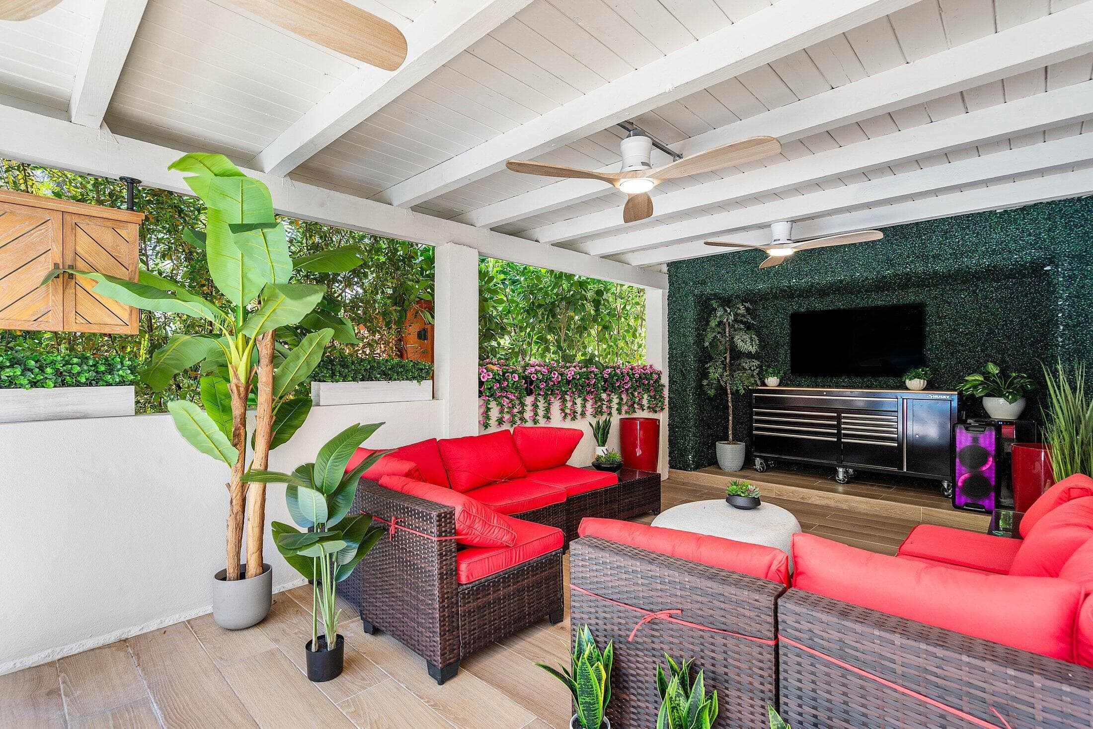 2041 NE 30th Street, Fort Lauderdale, FL 33306 — photo 16 of 43