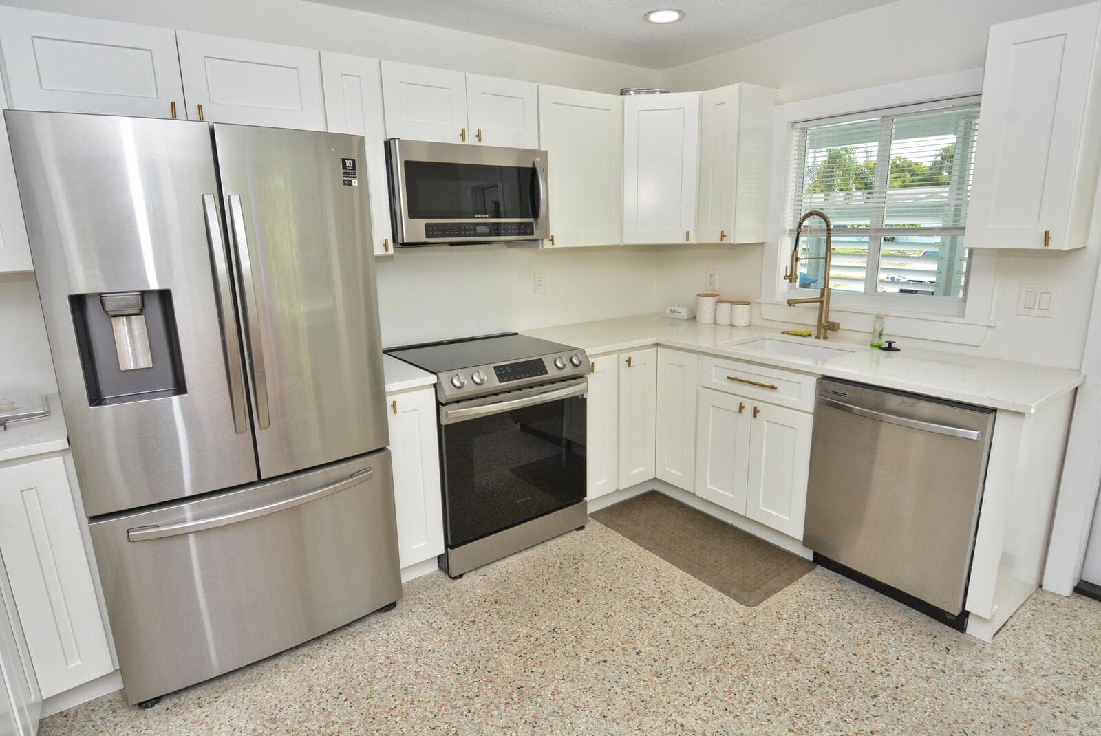 1395 NE Flora Place, Jensen Beach, FL 34957 — photo 12 of 25