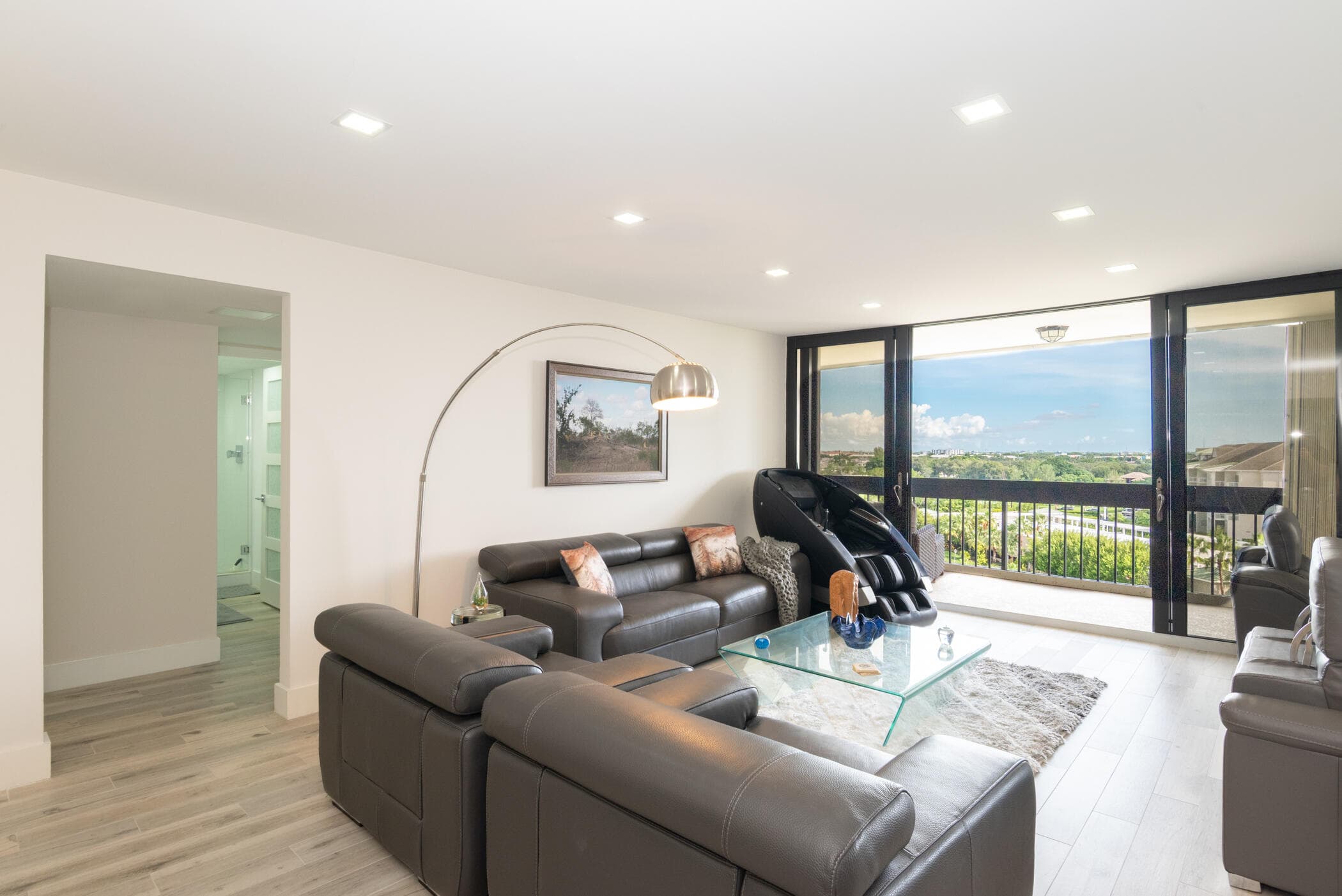 2400 Presidential Way 801, West Palm Beach, FL 33401 — photo 13 of 42