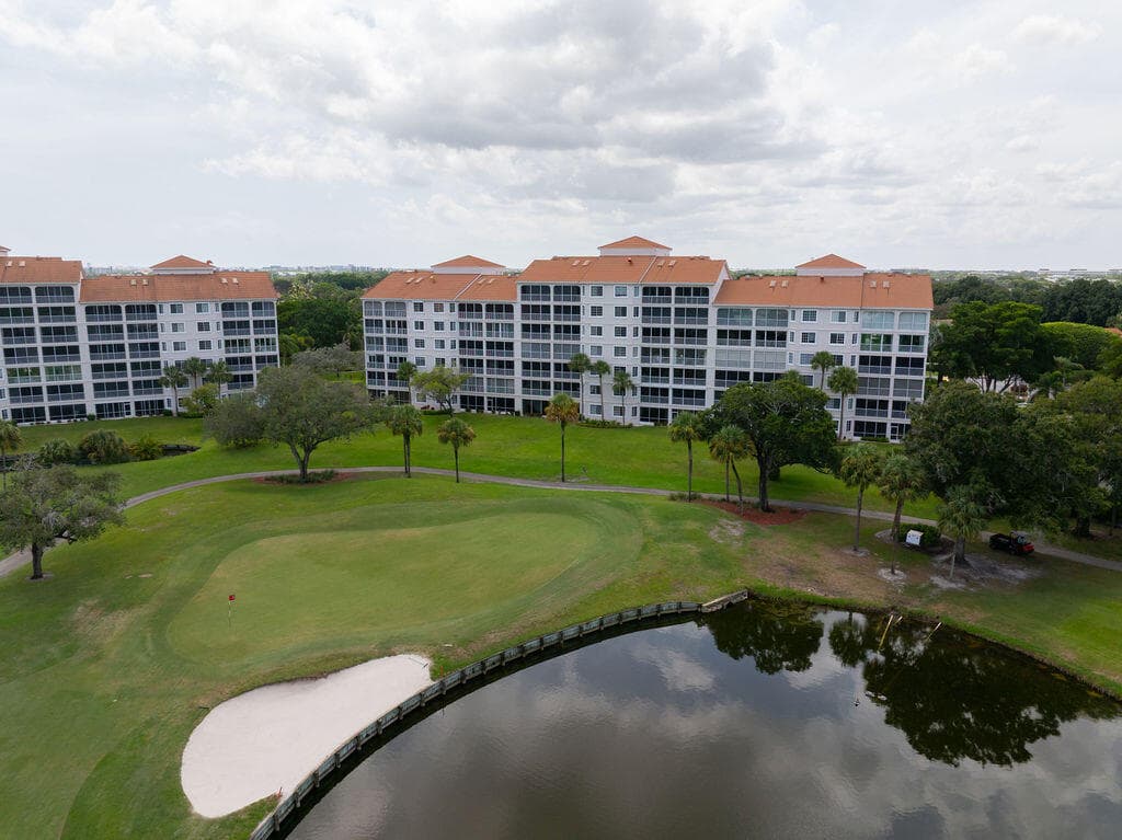 17031 Boca Club Boulevard 065a, Boca Raton, FL 33487 — photo 33 of 34