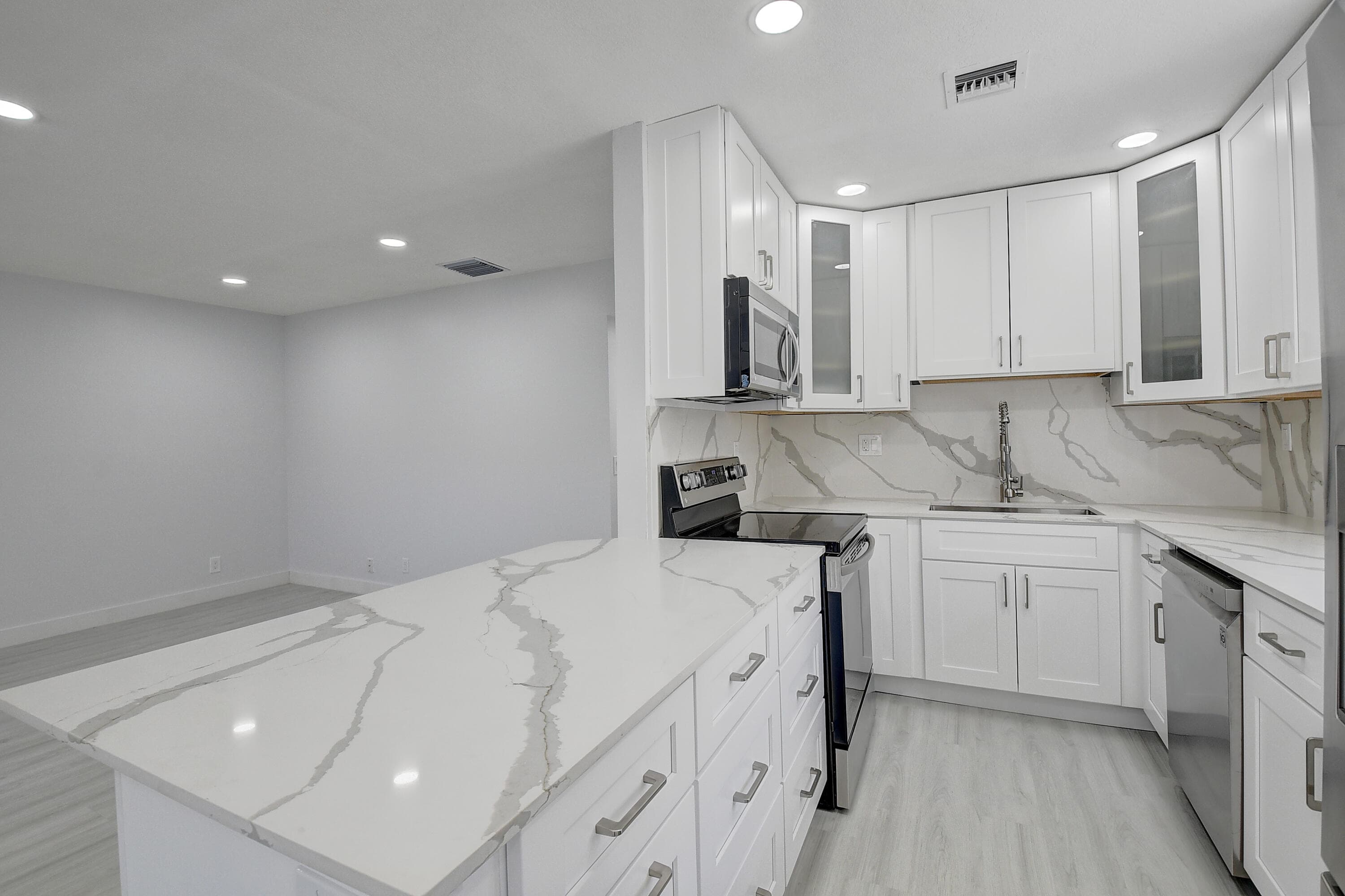 318 Monaco Boulevard G, Delray Beach, FL 33446 — photo 17 of 31