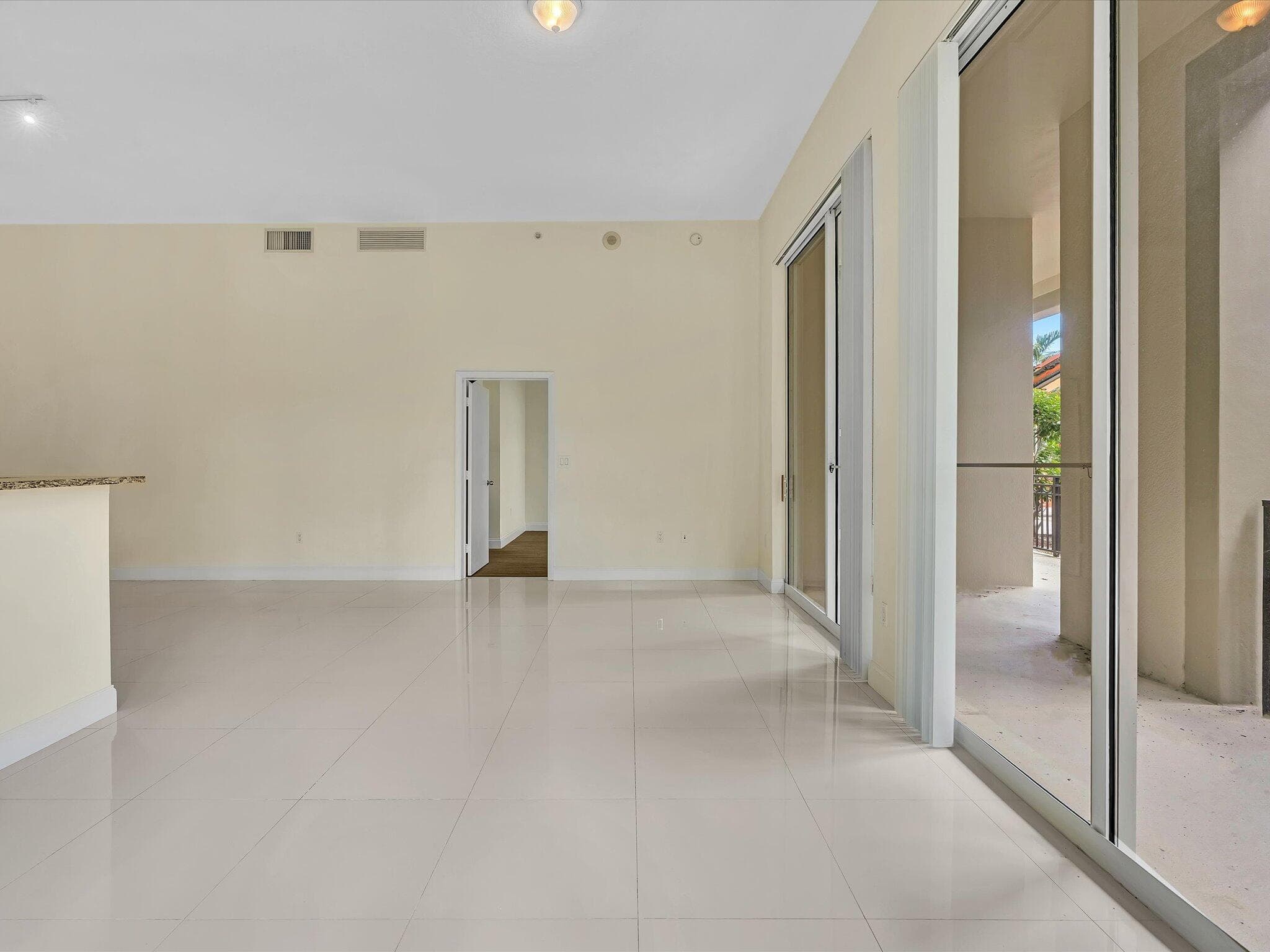 550 Okeechobee Boulevard 122, West Palm Beach, FL 33401 — photo 13 of 53