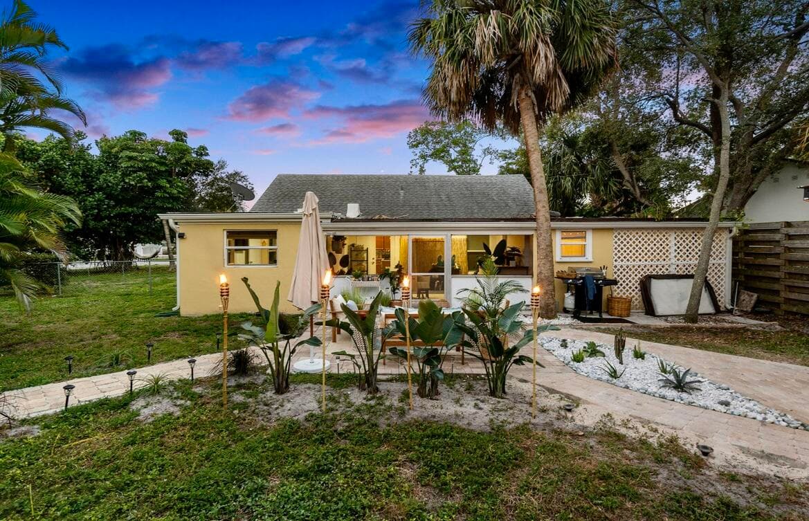 727 S Lake Drive, Lantana, FL 33462 — photo 24 of 40