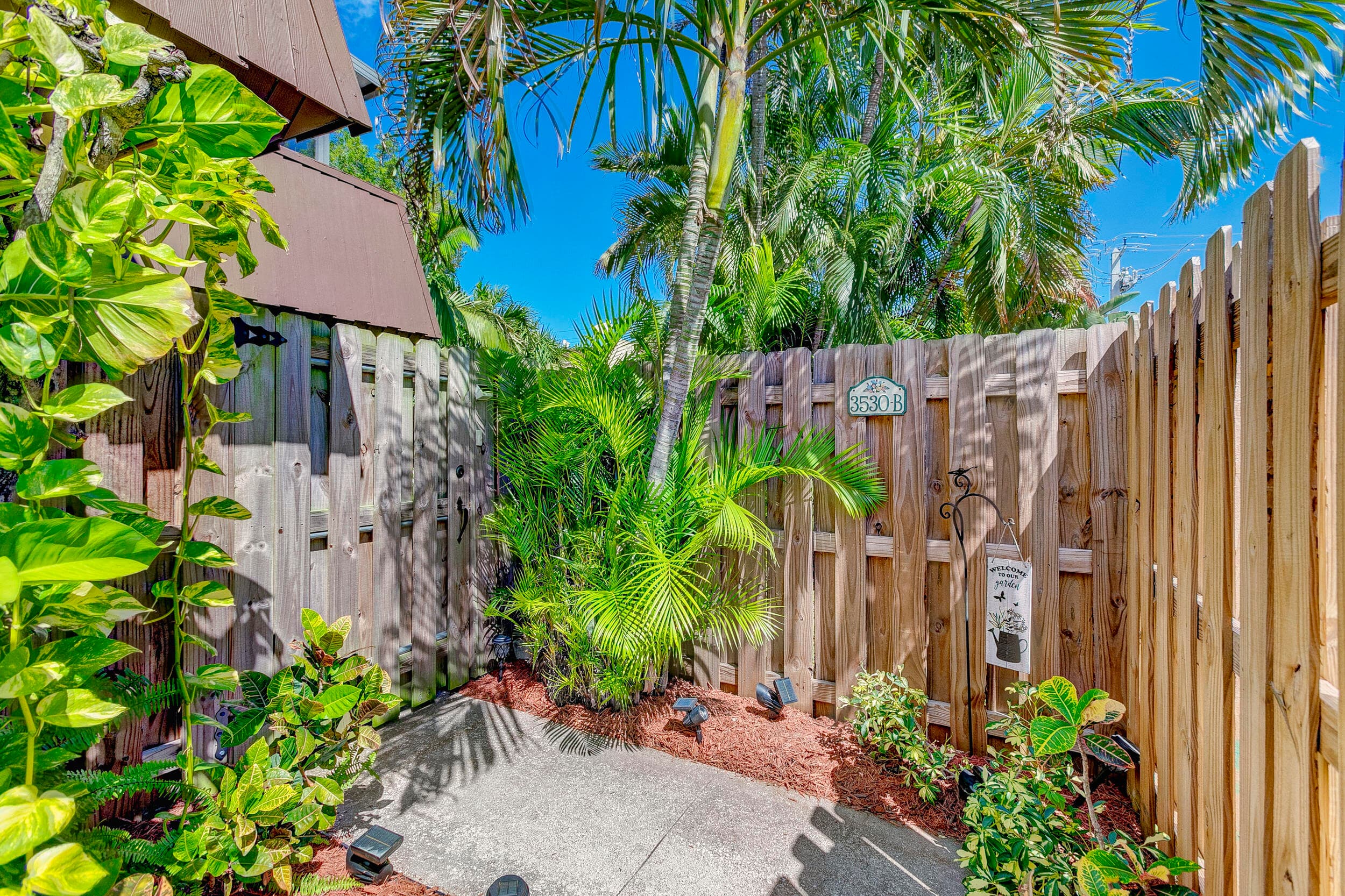 3530 E Gardens East Drive E B, Palm Beach Gardens, FL 33410 — photo 1 of 43