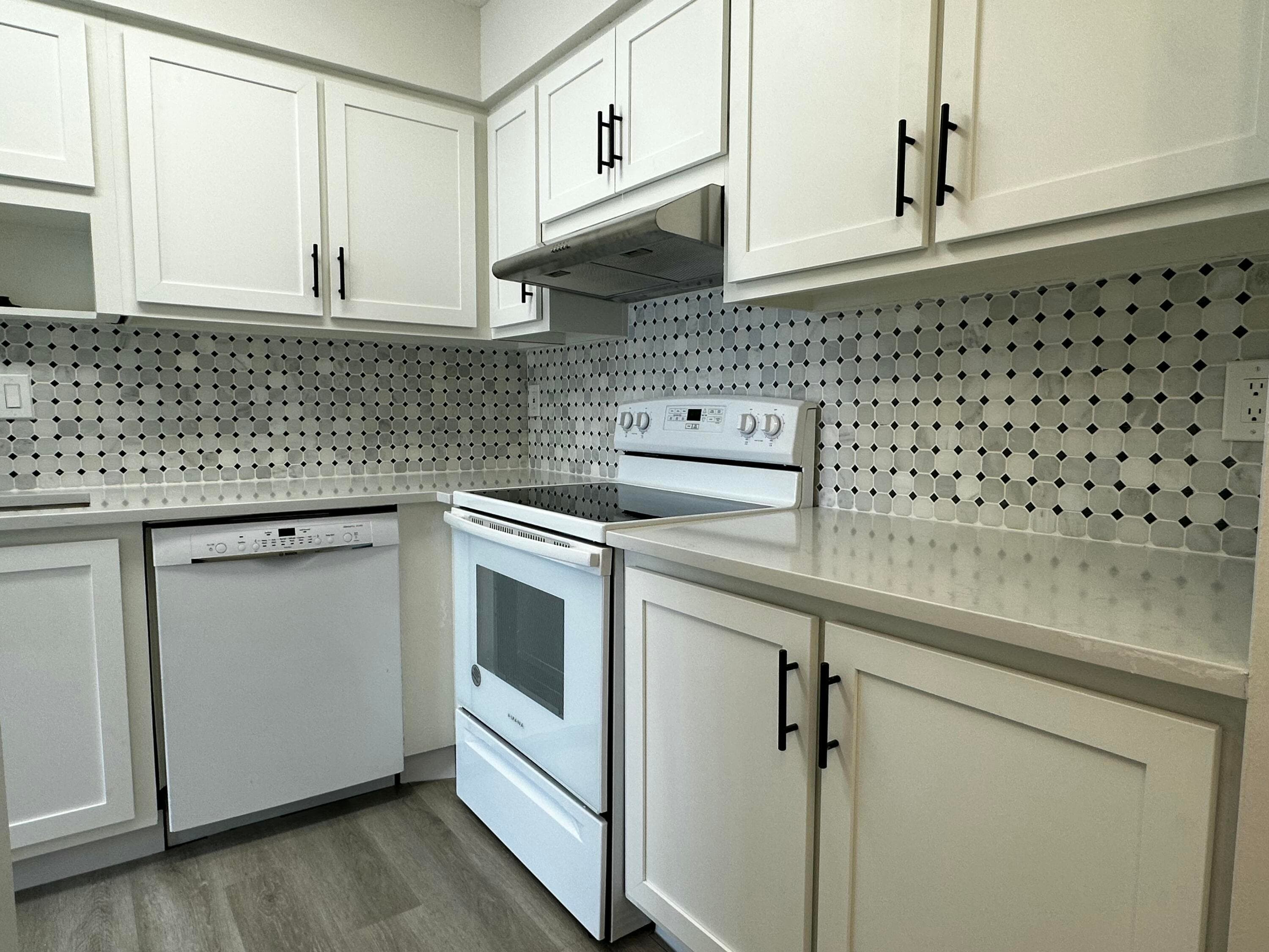 13682 Via Flora H, Delray Beach, FL 33484 — photo 12 of 28