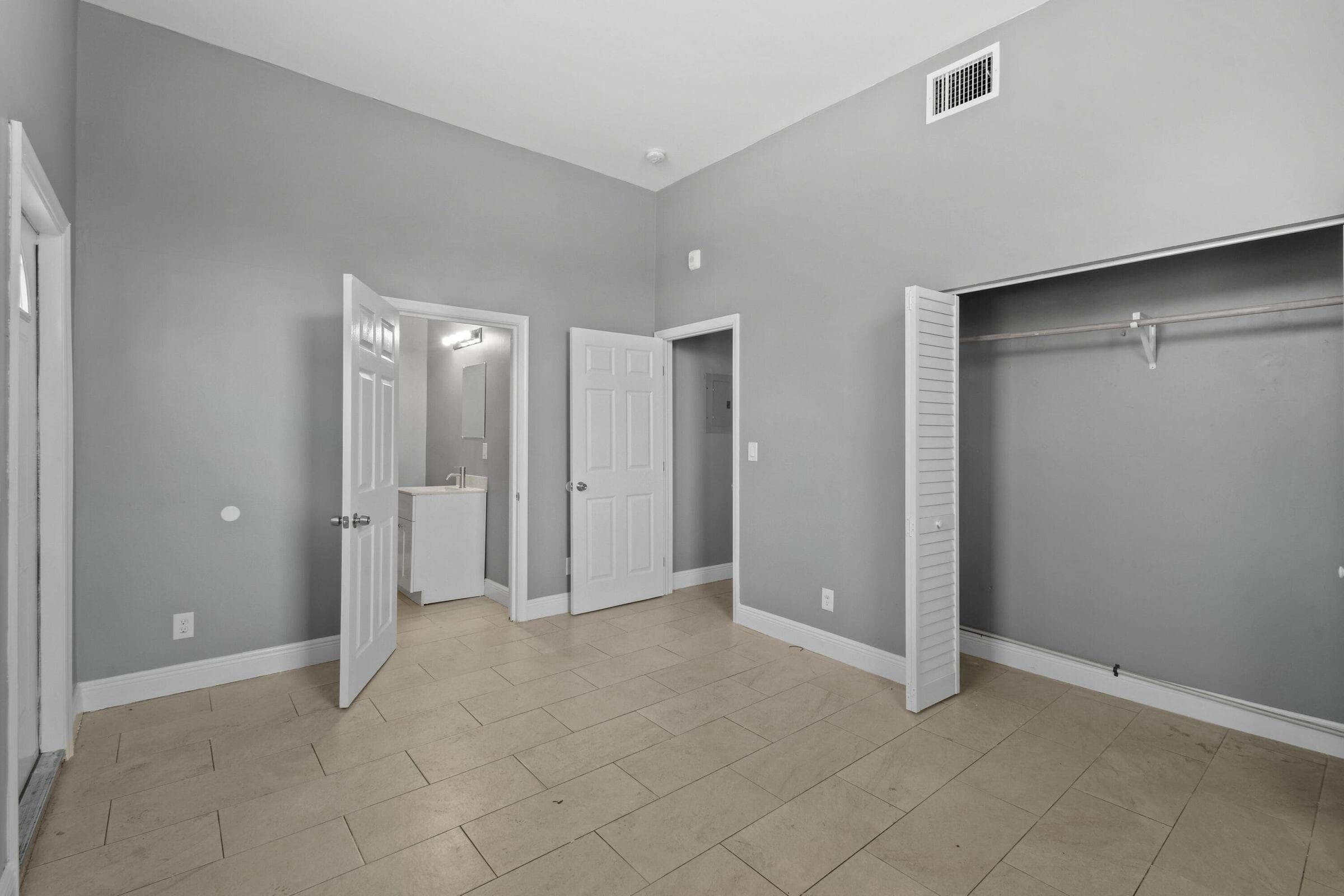1401 Division Avenue, West Palm Beach, FL 33401 — photo 9 of 15