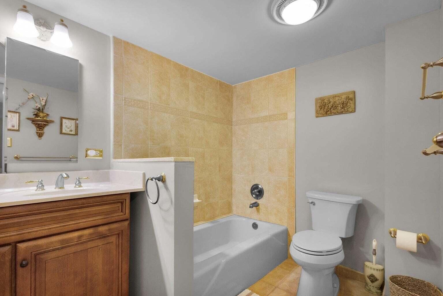 5380 N Ocean Drive 5 B, Singer Island, FL 33404 — photo 78 of 97