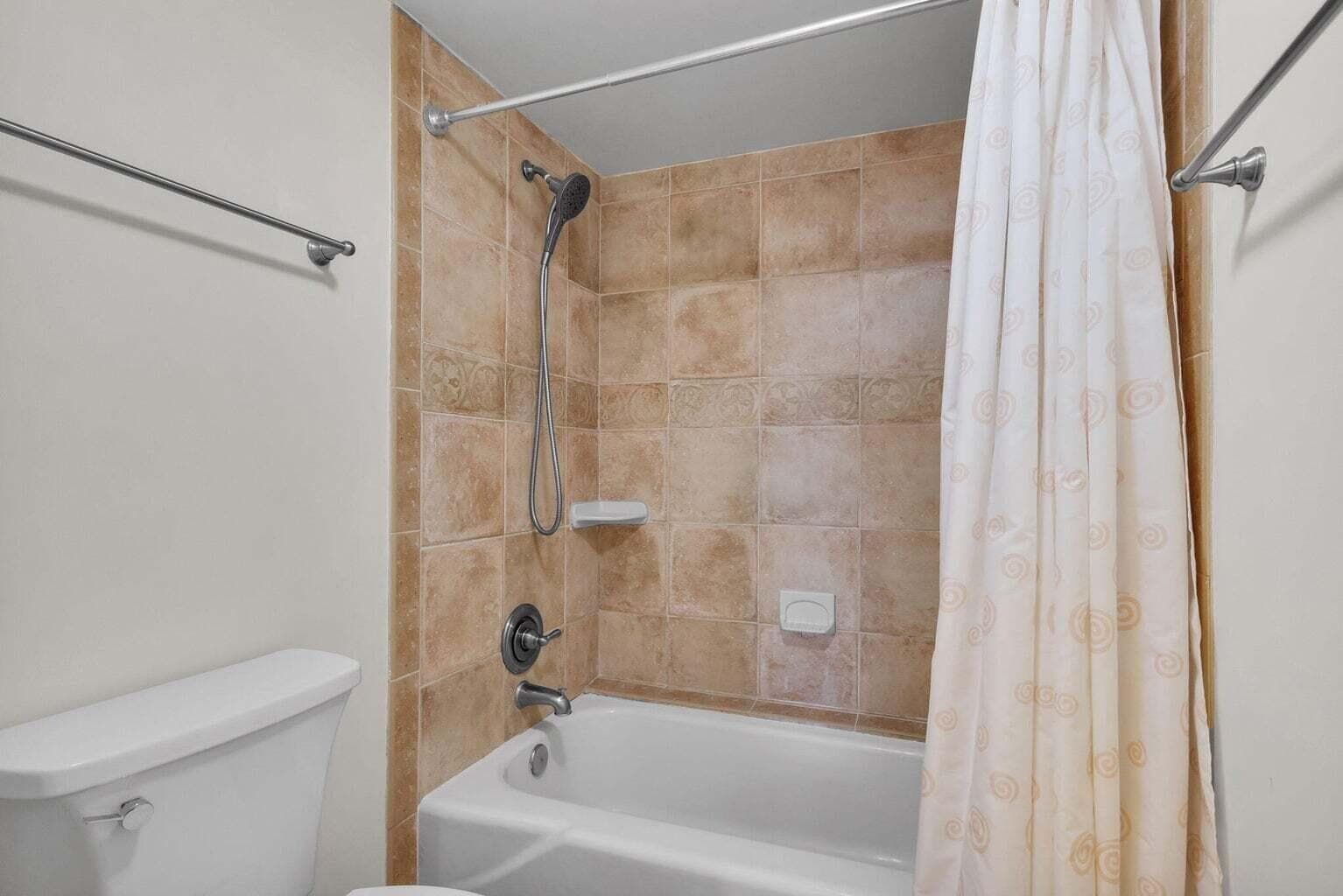 5380 N Ocean Drive 5 B, Singer Island, FL 33404 — photo 94 of 97