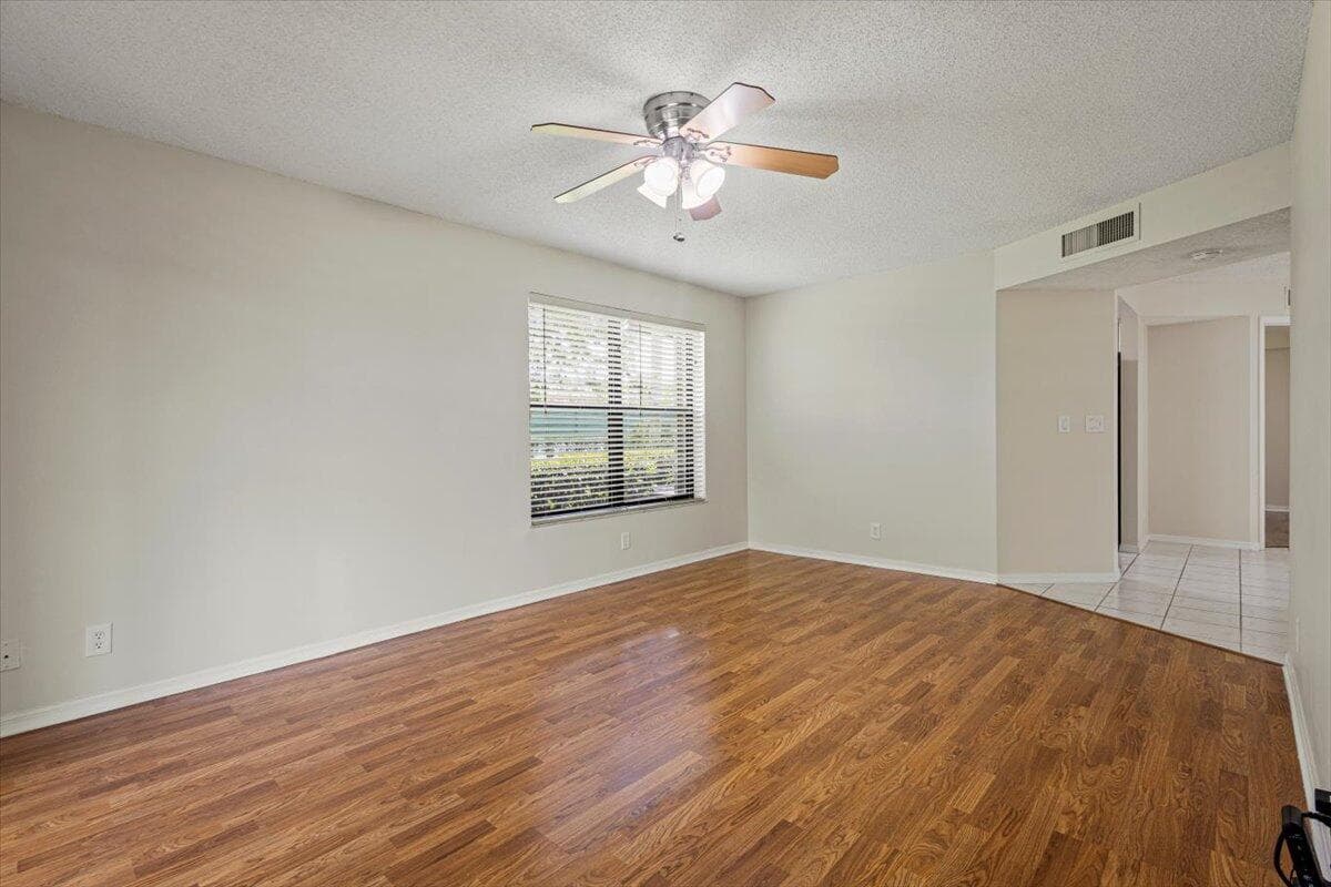 511 SW South River Drive 103, Stuart, FL 34997 — photo 23 of 40